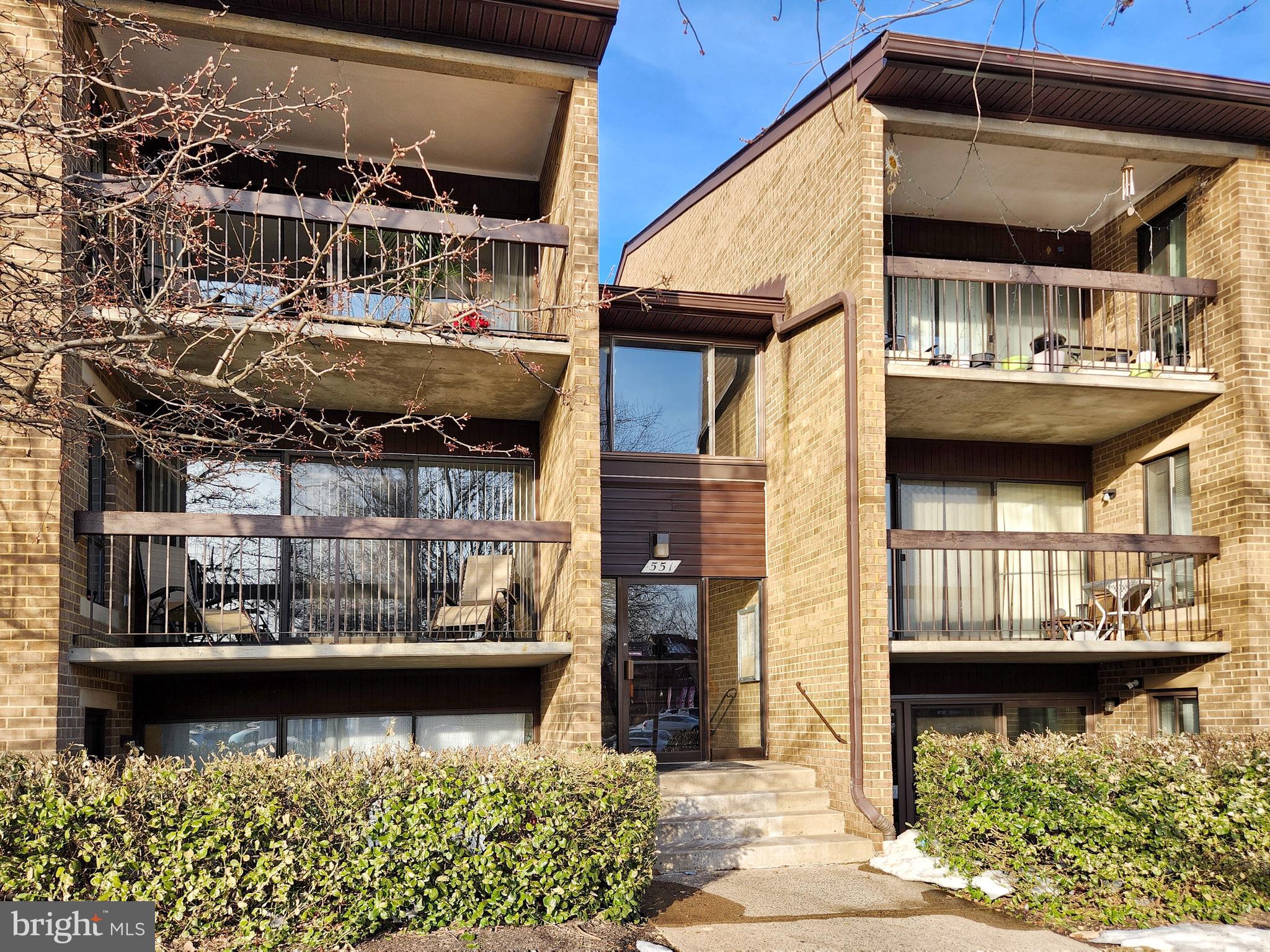 JEFFERSON MEWS - Residential