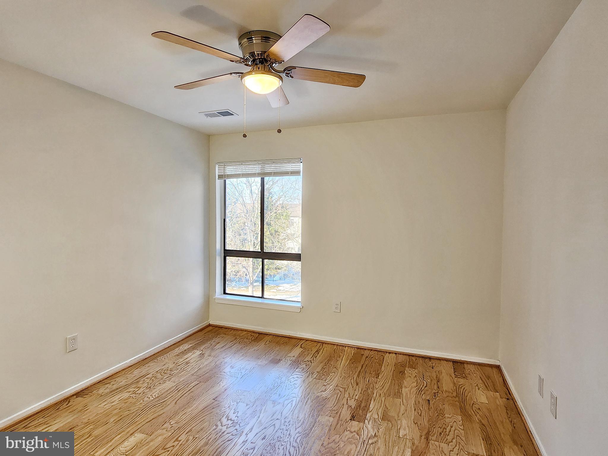 JEFFERSON MEWS - Residential