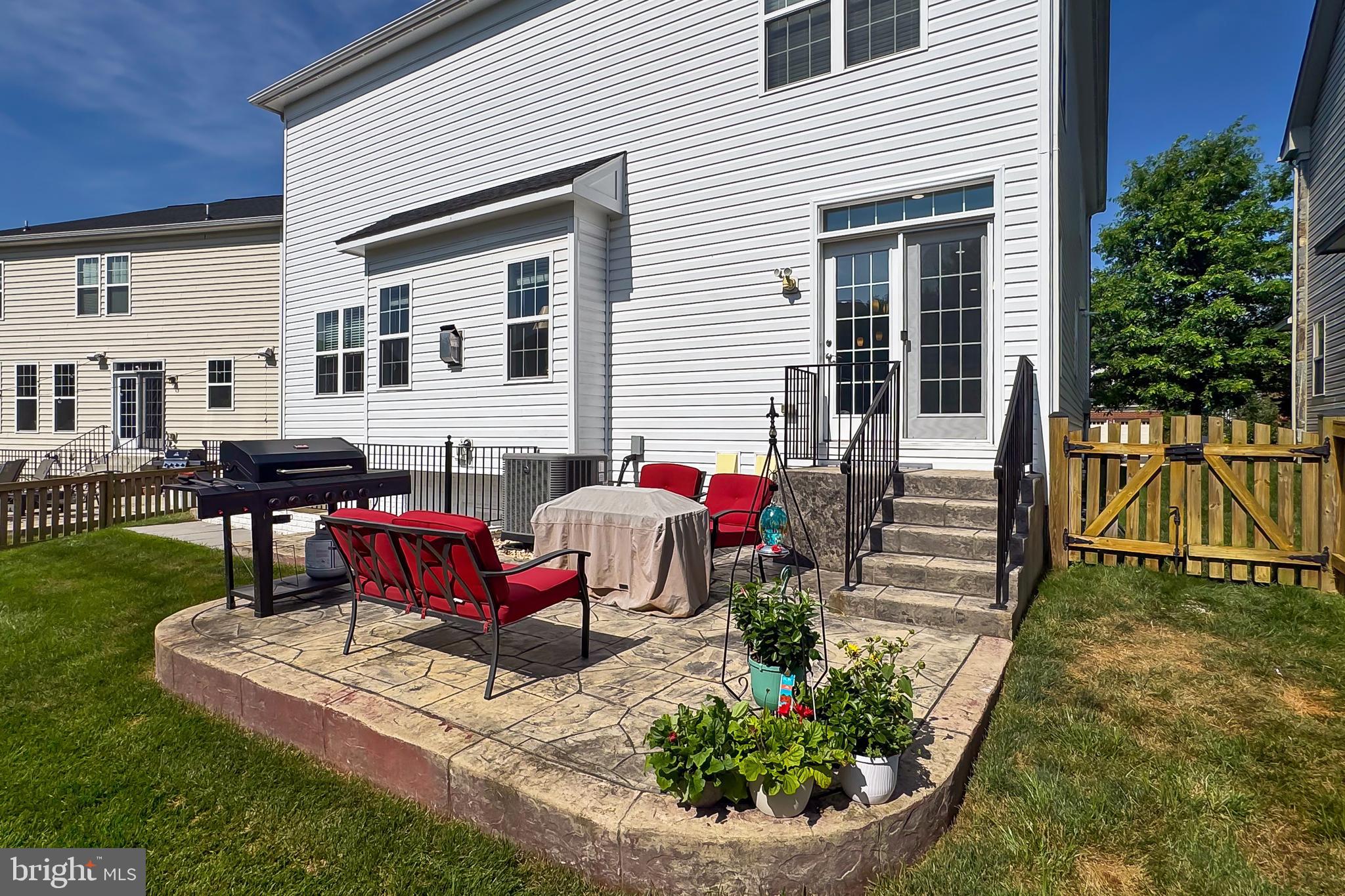 BELMONT GLEN VILLAGE - Residential