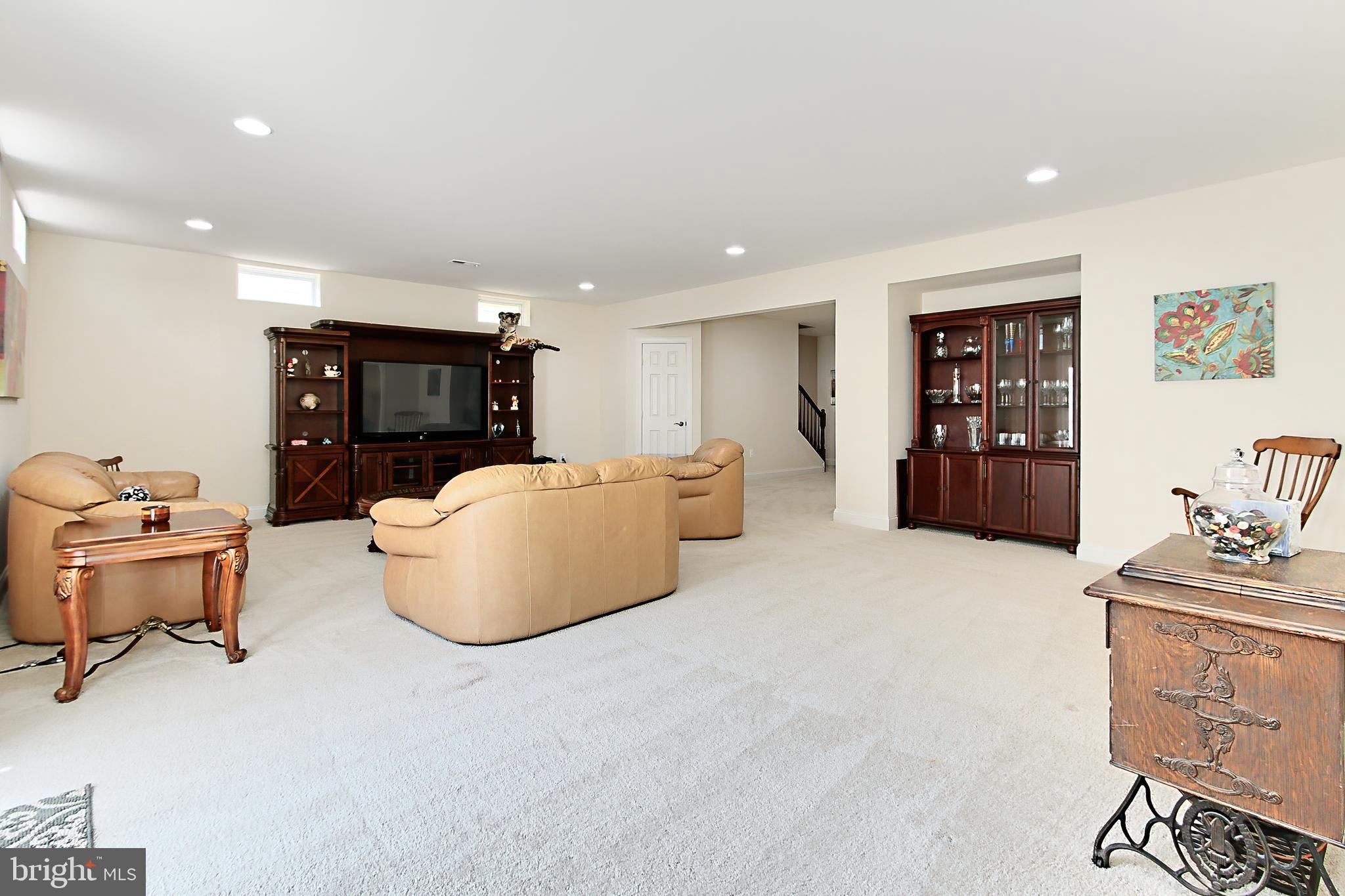 BELMONT GLEN VILLAGE - Residential