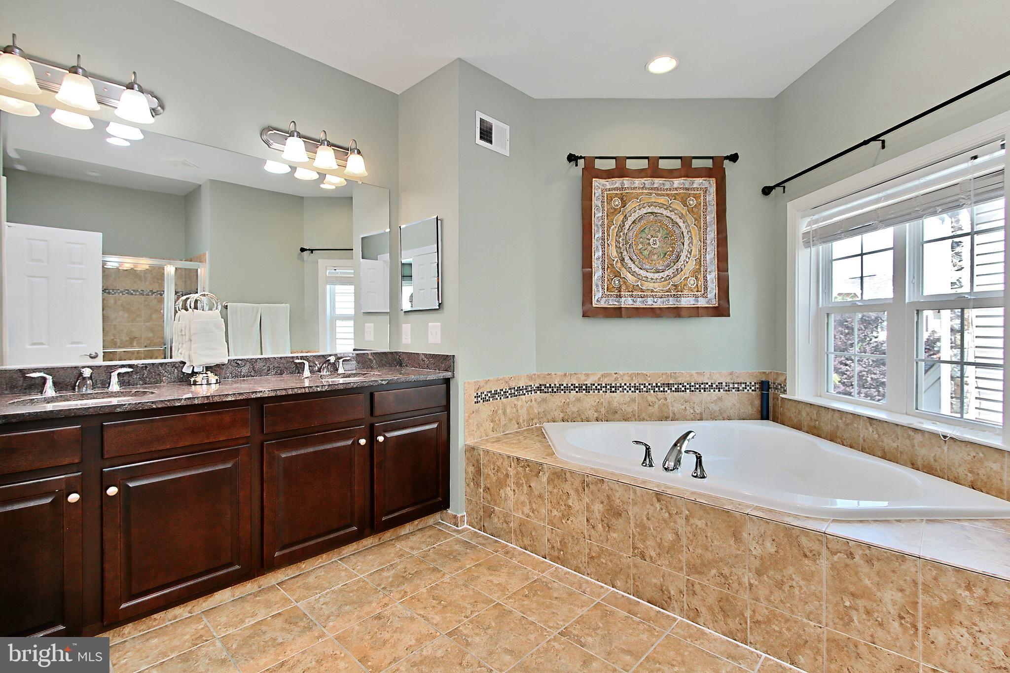 BELMONT GLEN VILLAGE - Residential