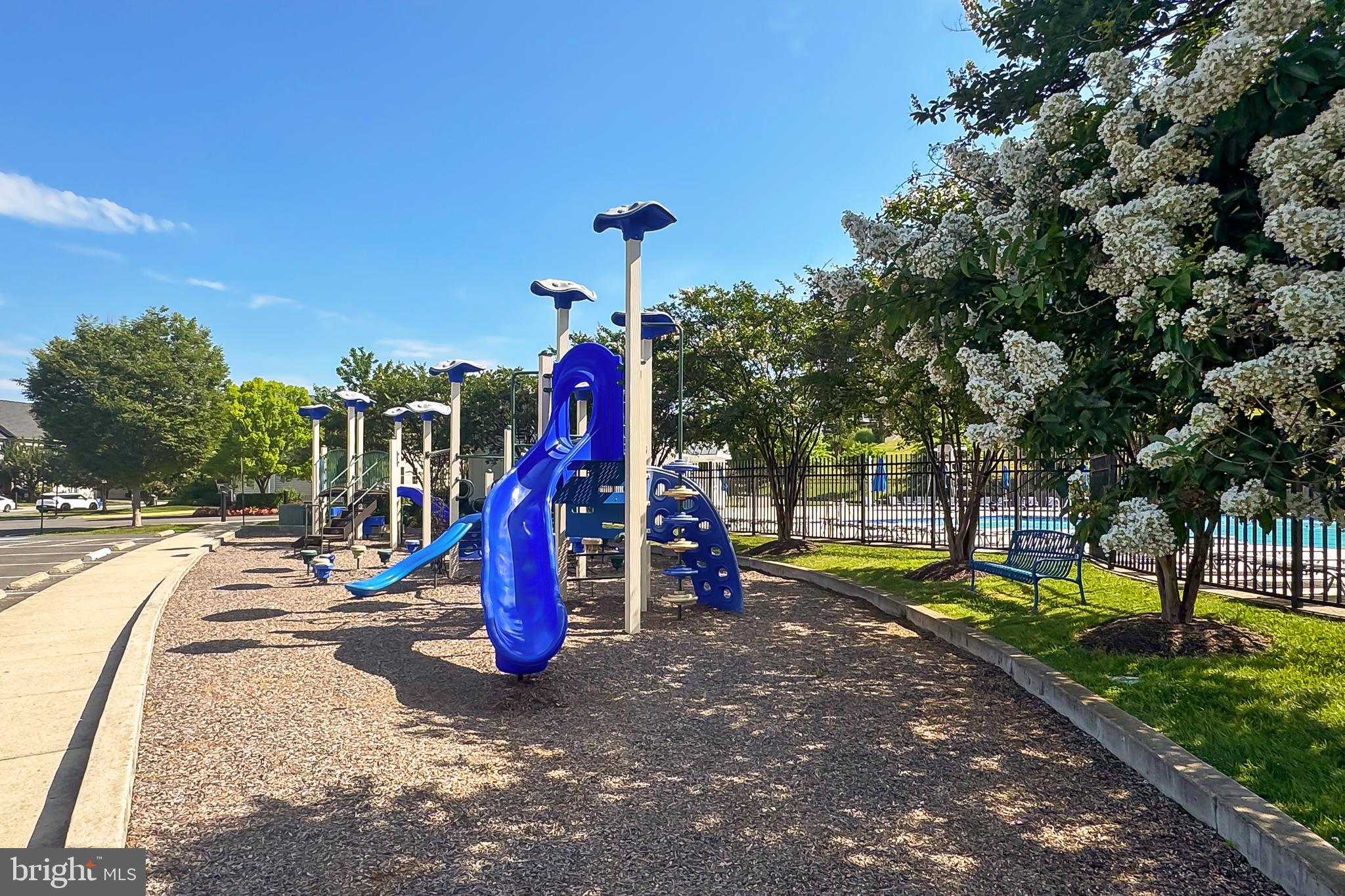 BELMONT GLEN VILLAGE - Residential