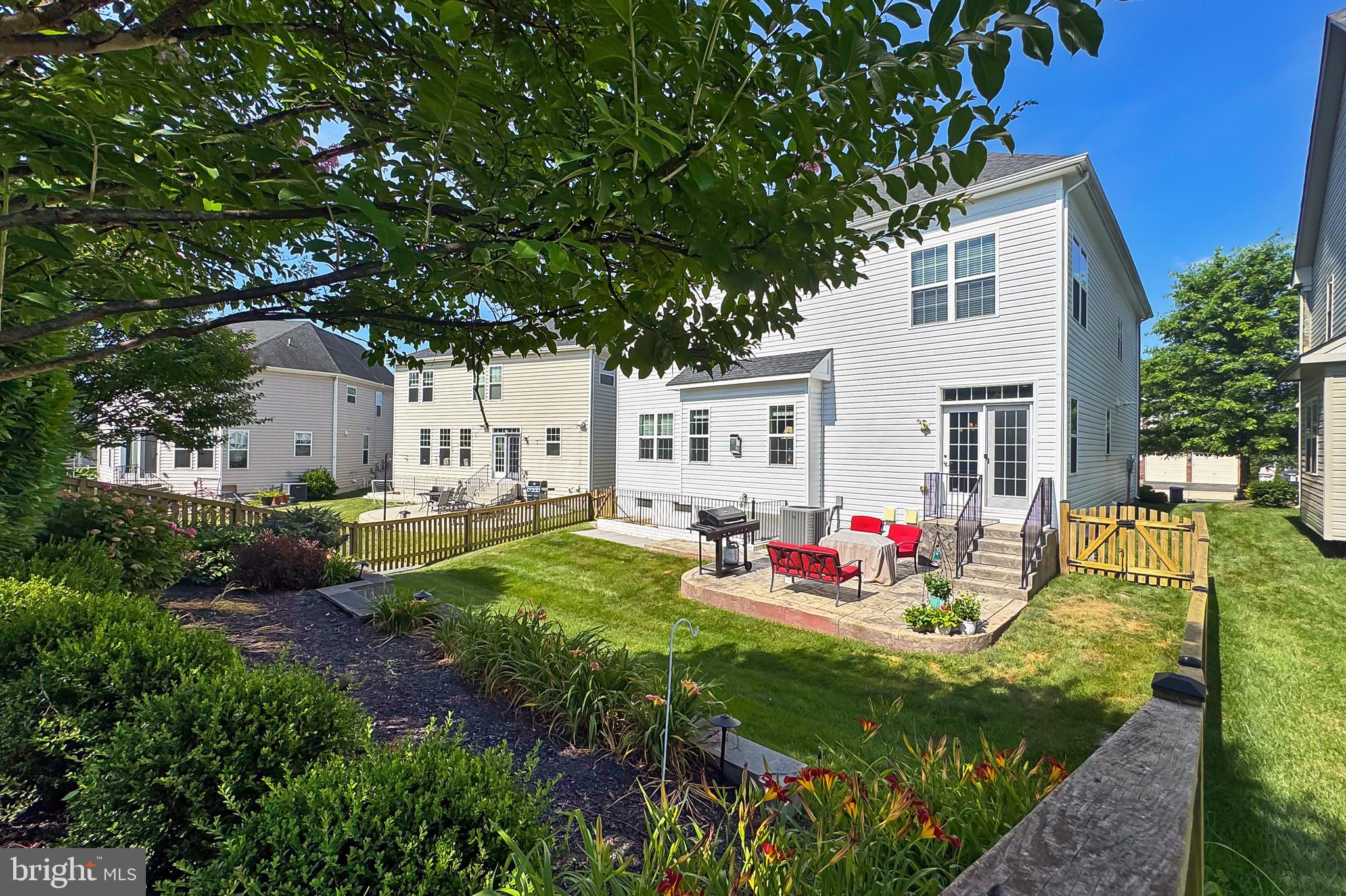 BELMONT GLEN VILLAGE - Residential