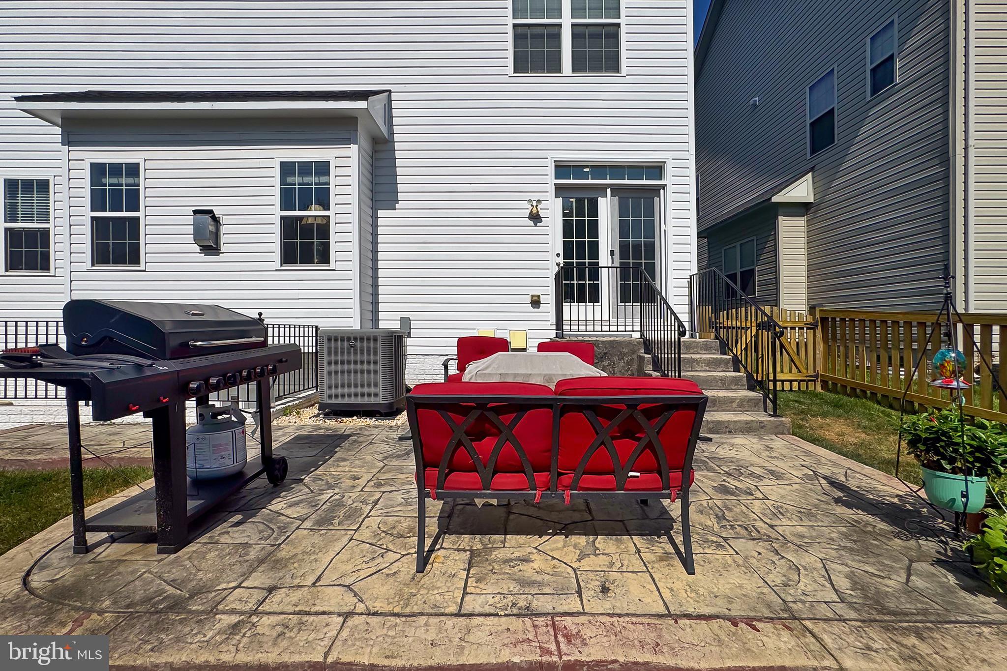 BELMONT GLEN VILLAGE - Residential