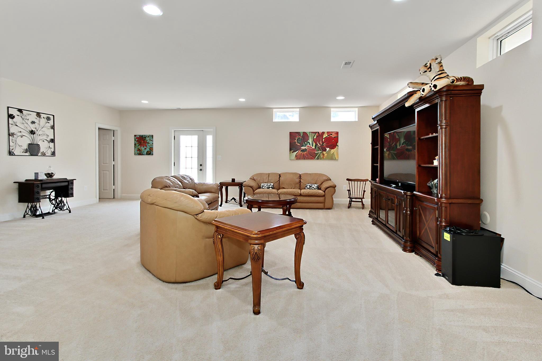 BELMONT GLEN VILLAGE - Residential