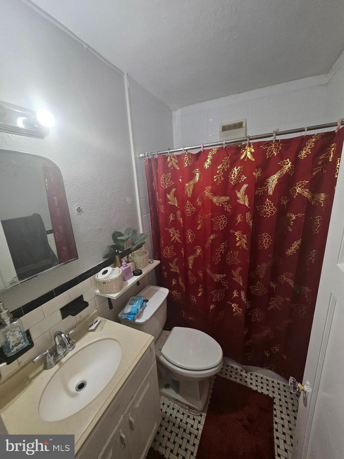 HIGHLANDTOWN - Residential Income