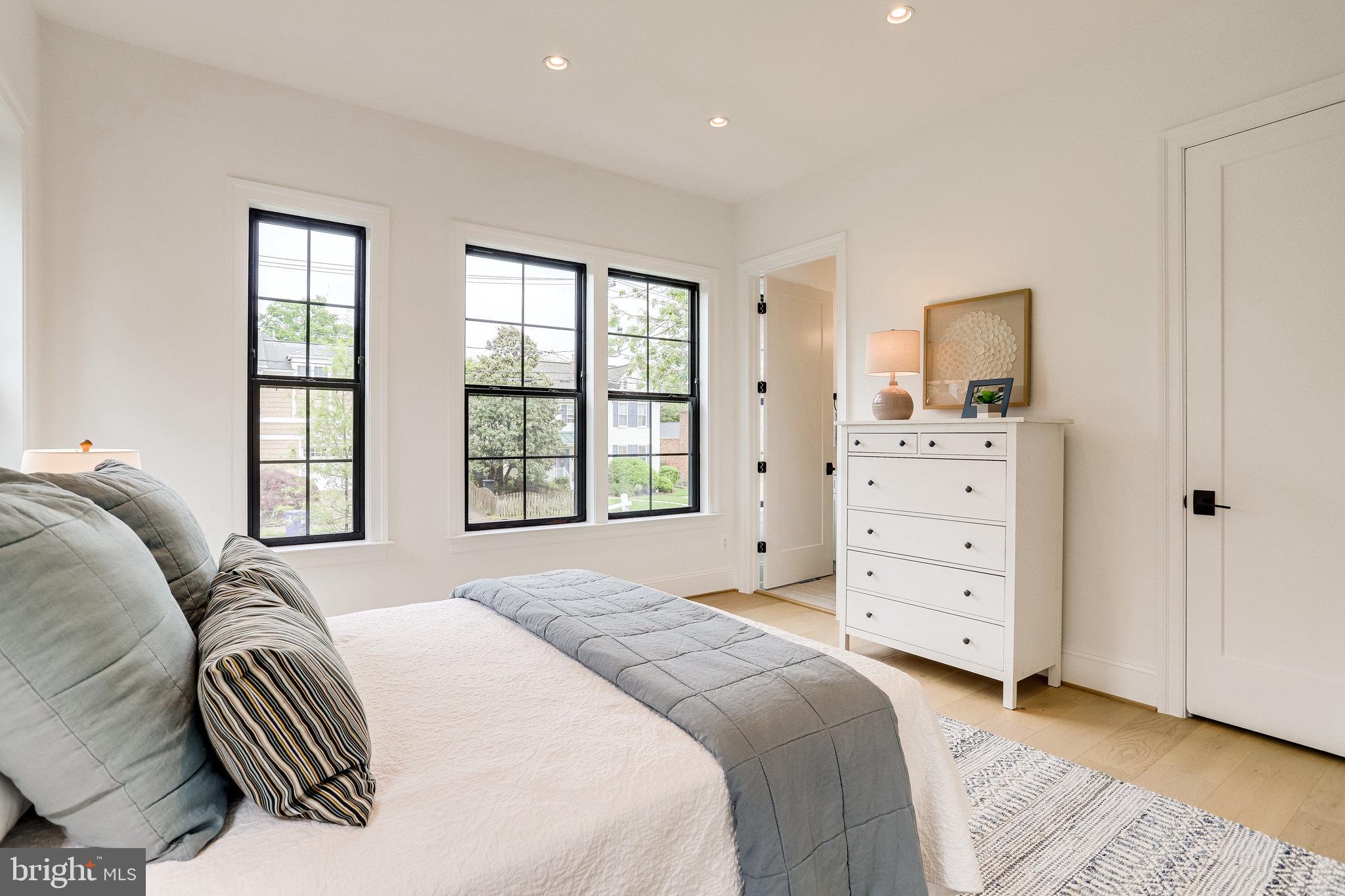 DOUGLAS ESTATES - Residential