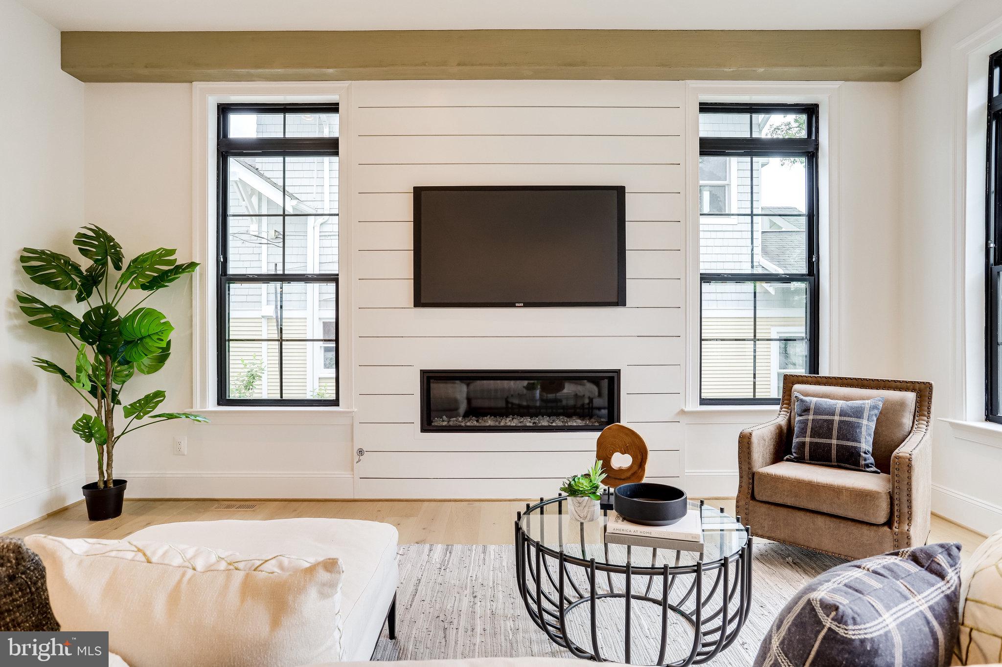 DOUGLAS ESTATES - Residential