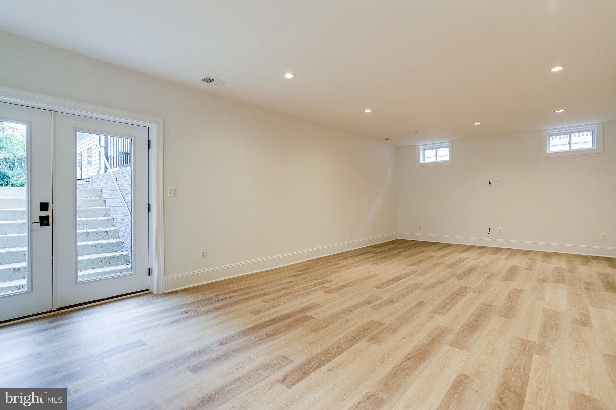 DOUGLAS ESTATES - Residential