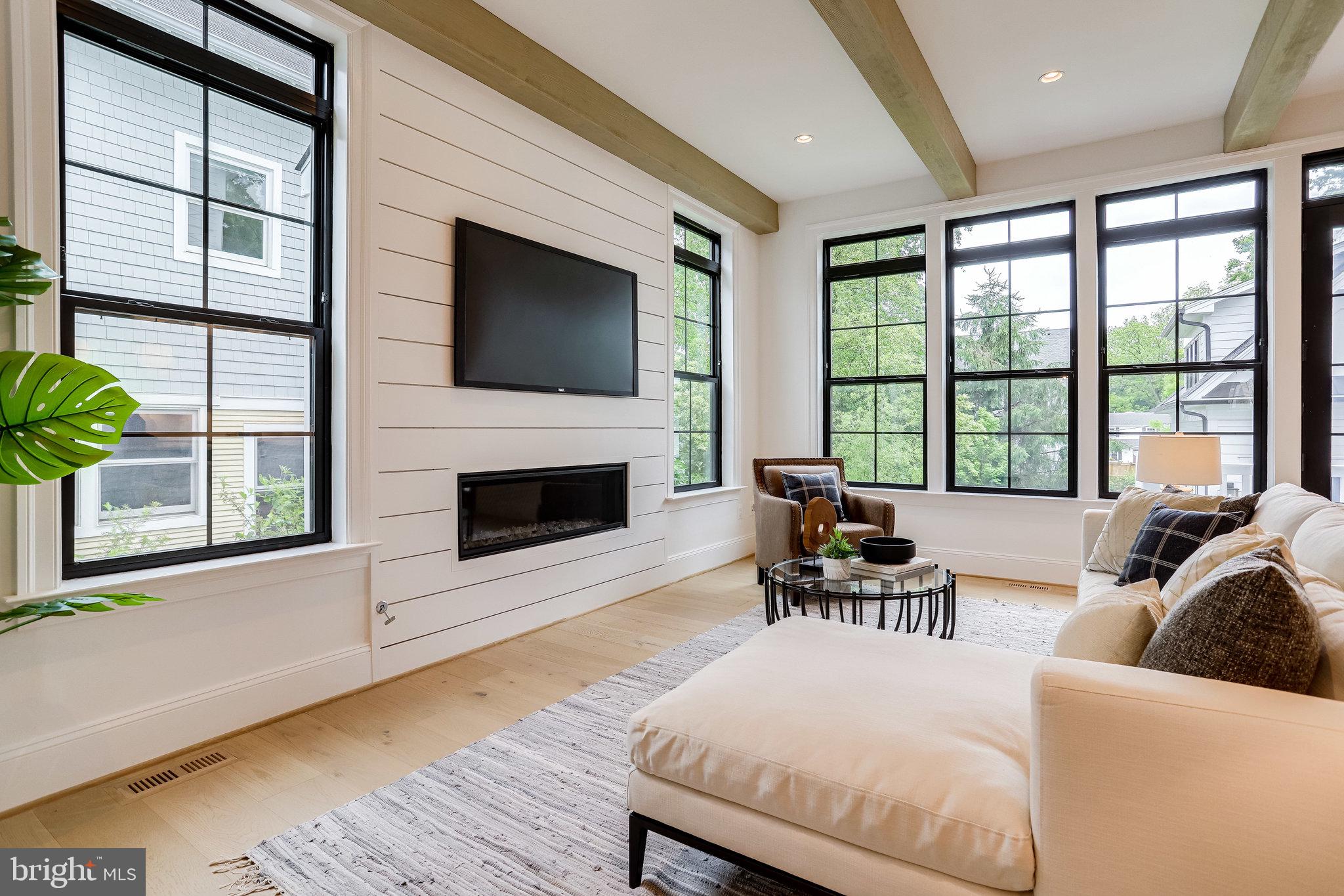 DOUGLAS ESTATES - Residential