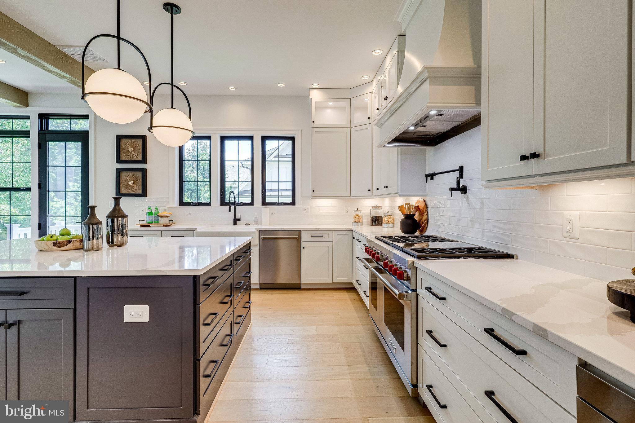 DOUGLAS ESTATES - Residential