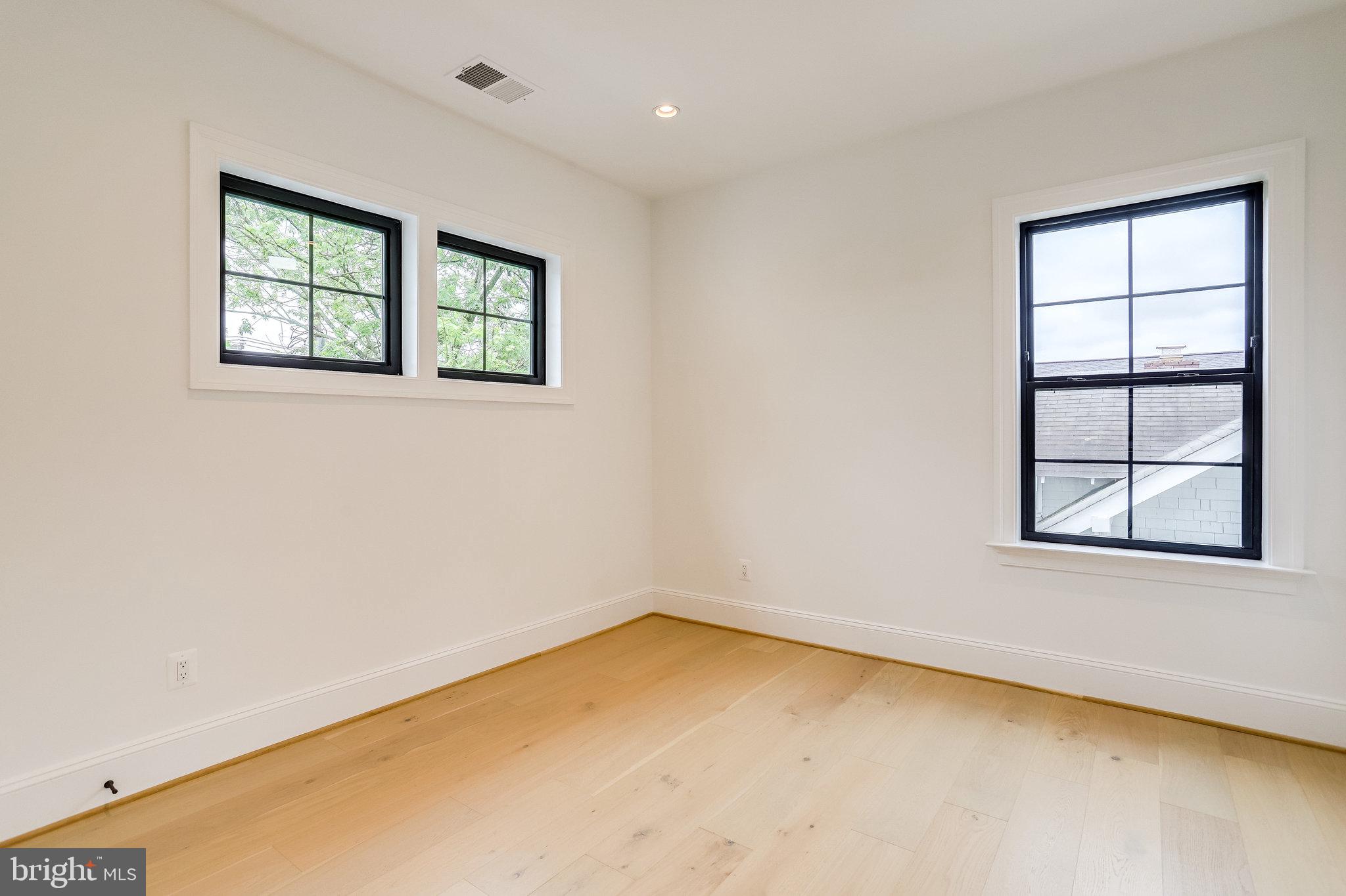 DOUGLAS ESTATES - Residential