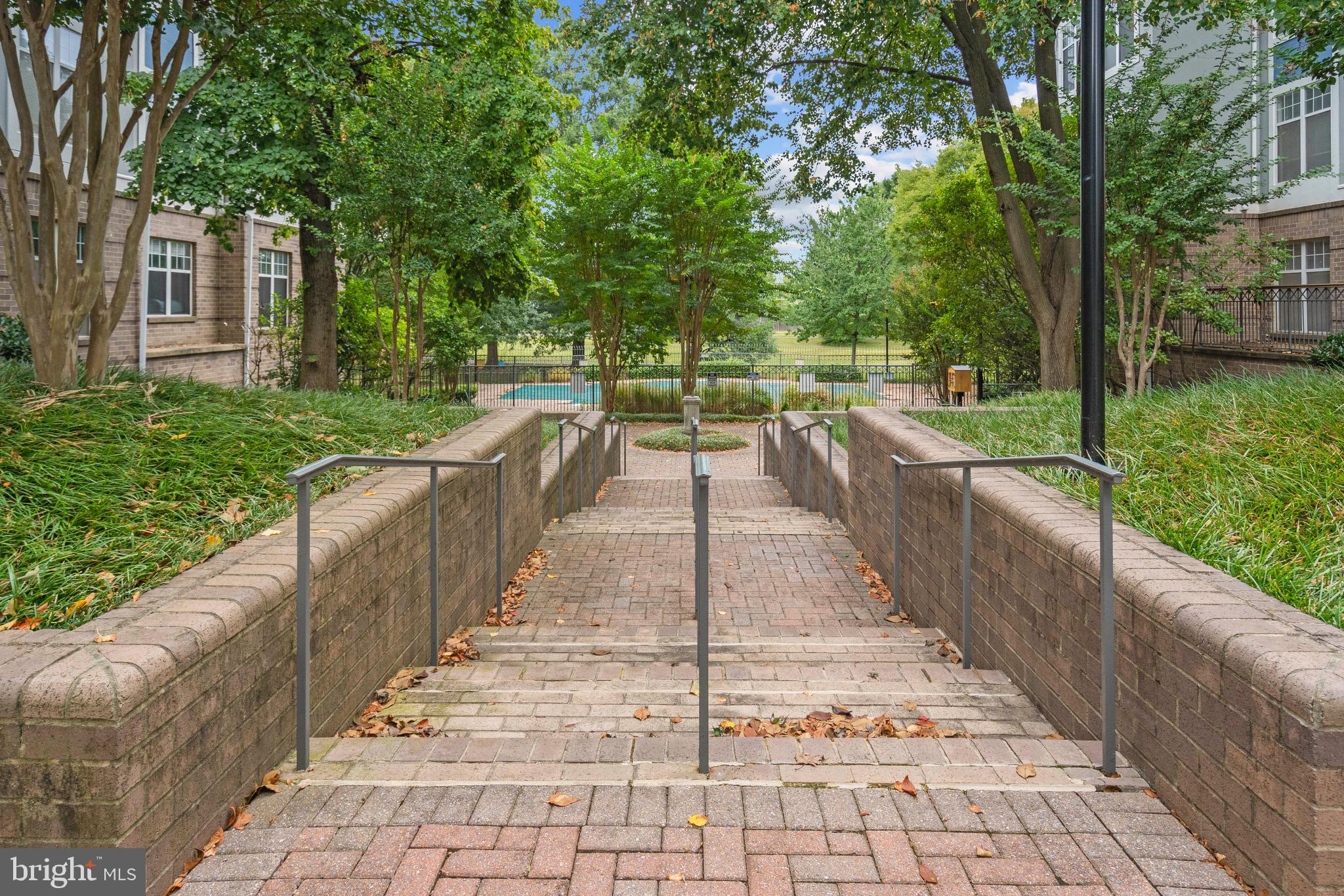 SAVOY PARK CONDOMINIUMS - Residential
