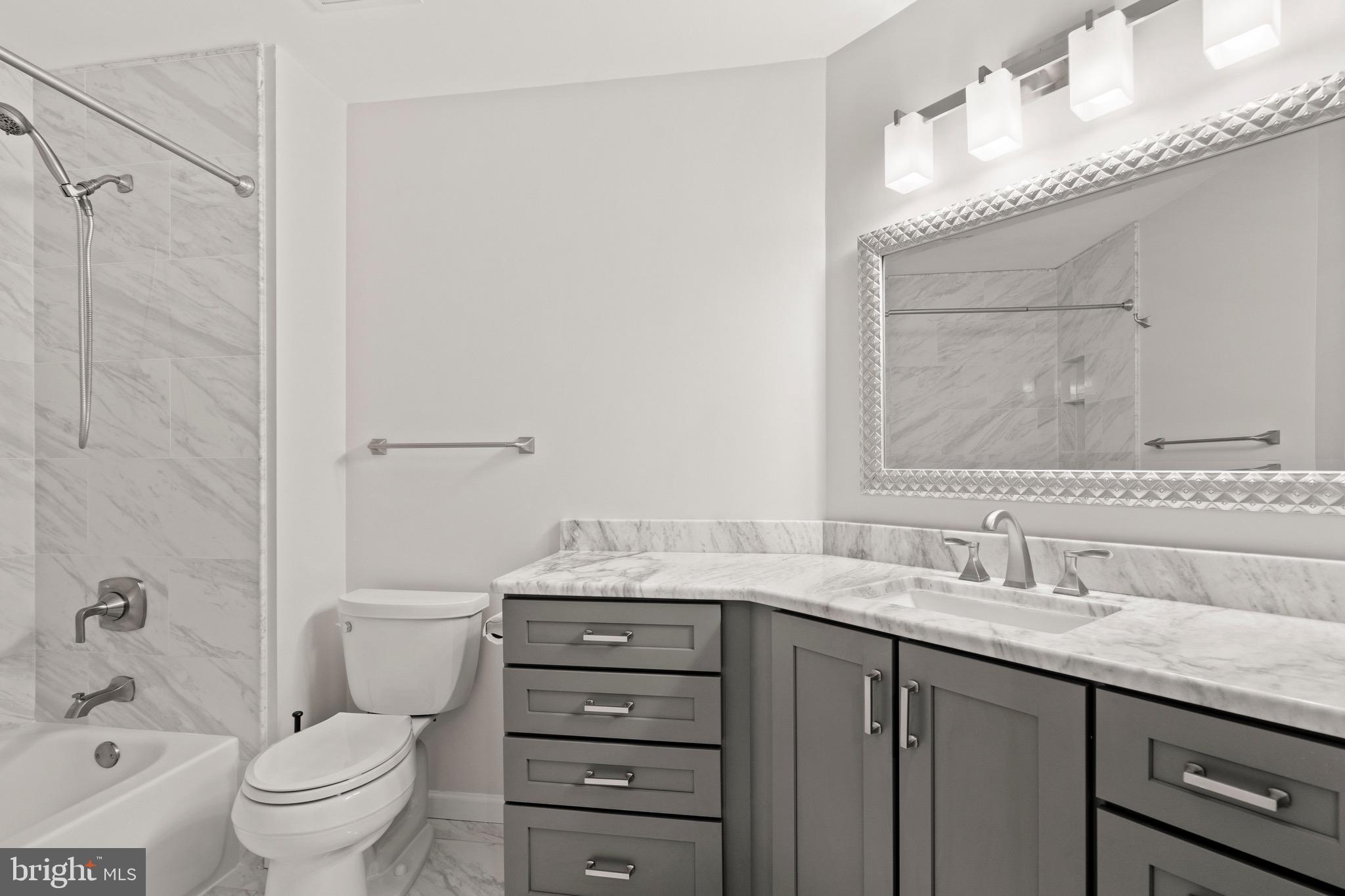 SAVOY PARK CONDOMINIUMS - Residential