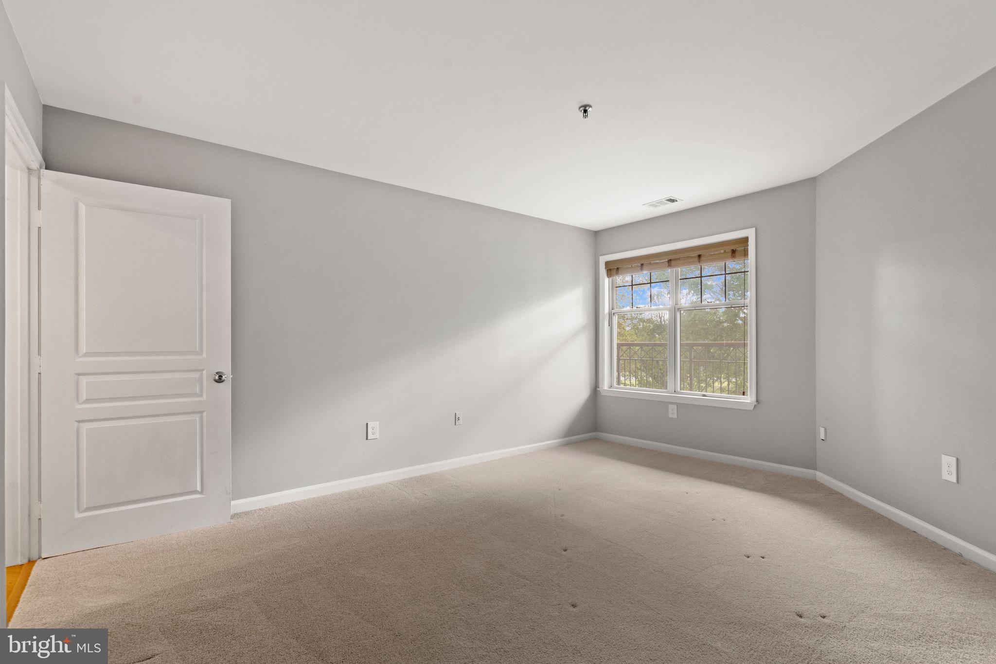 SAVOY PARK CONDOMINIUMS - Residential