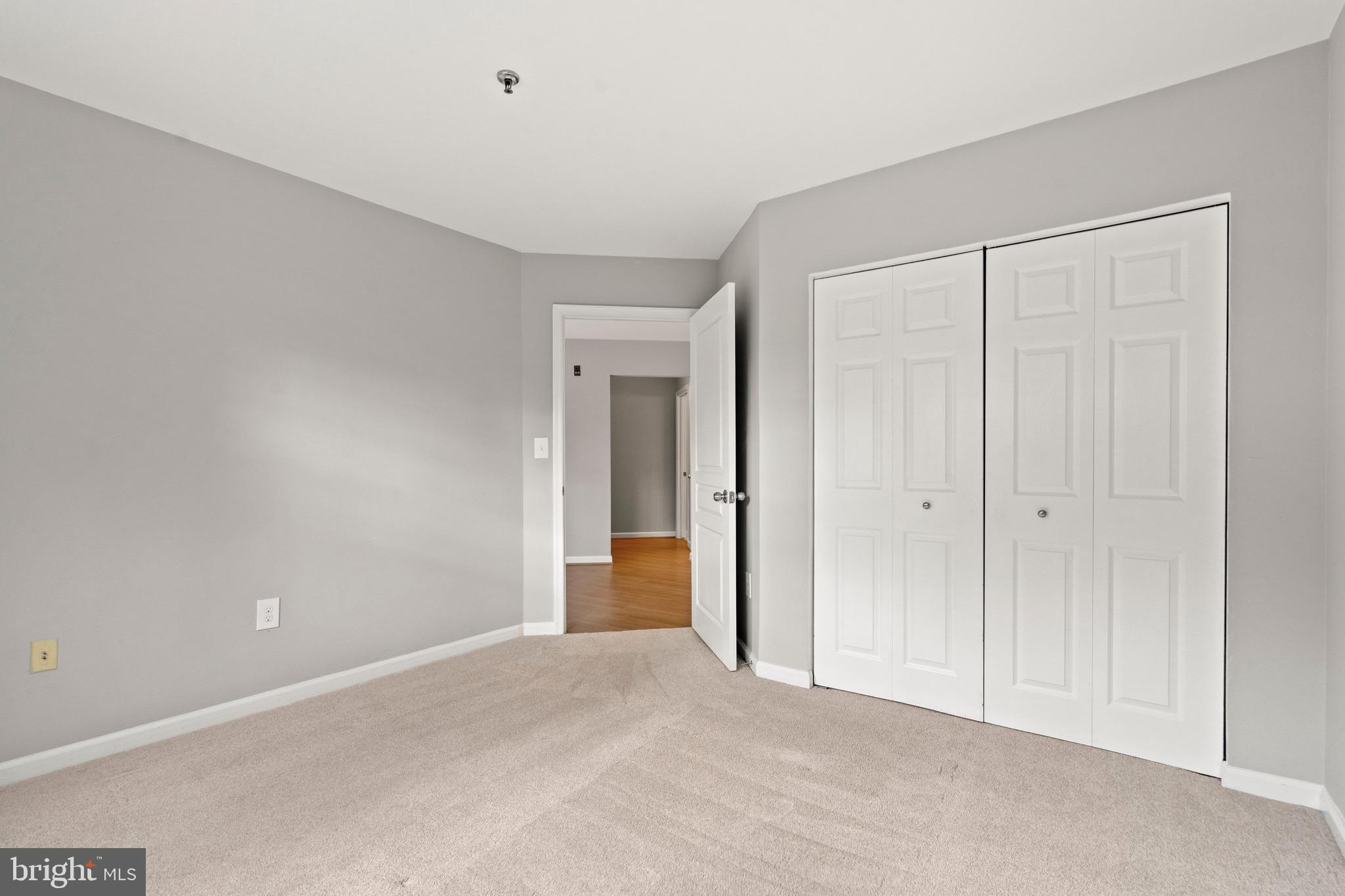 SAVOY PARK CONDOMINIUMS - Residential