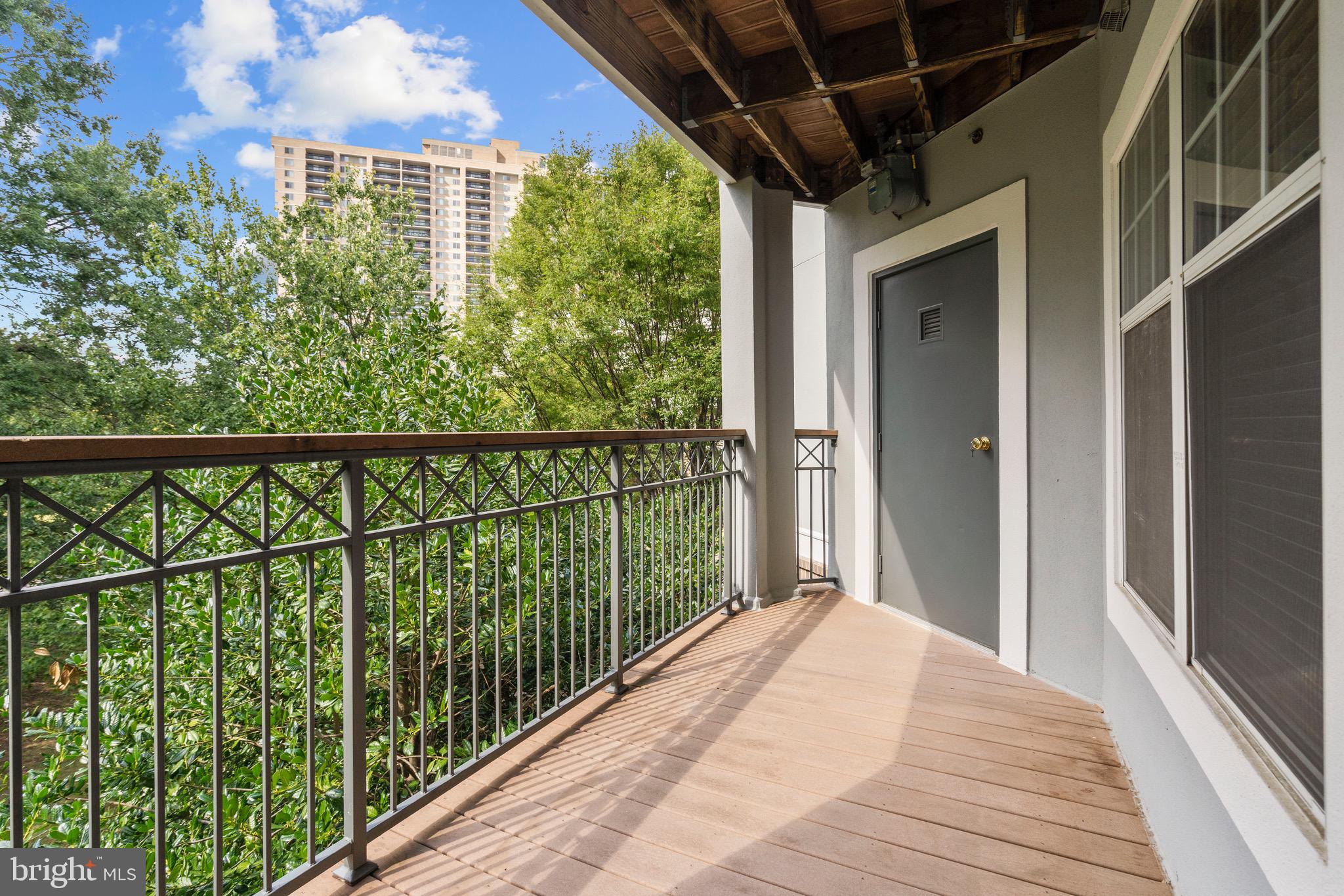 SAVOY PARK CONDOMINIUMS - Residential