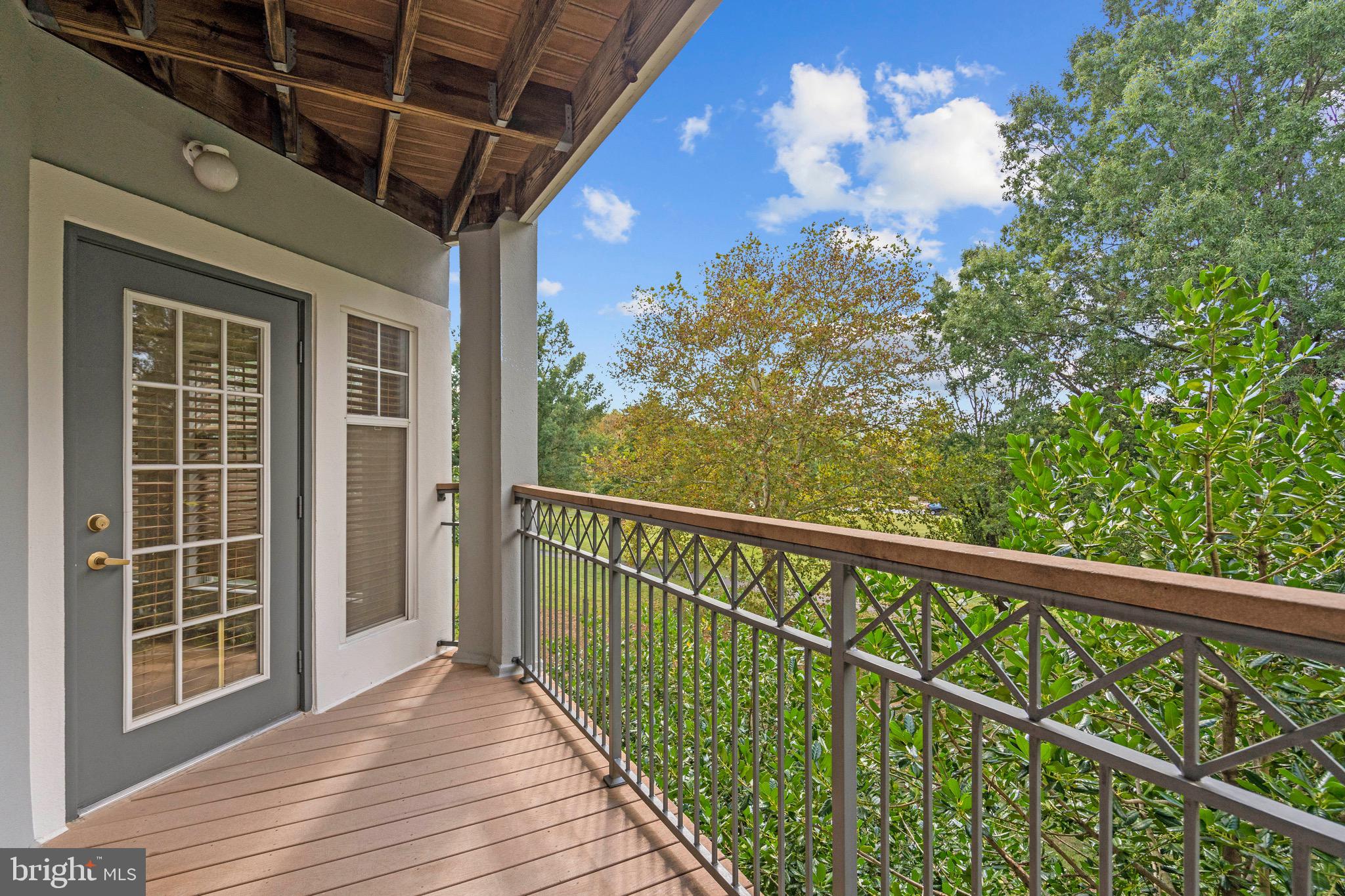 SAVOY PARK CONDOMINIUMS - Residential