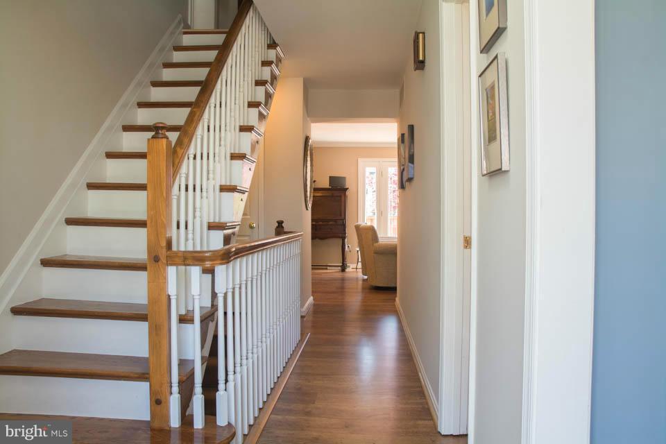 BAY HILLS - Residential