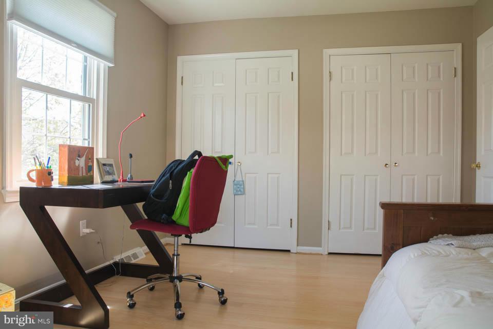 BAY HILLS - Residential