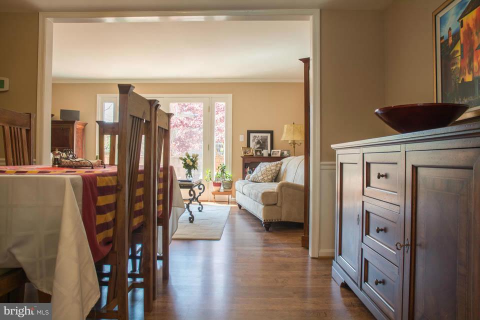 BAY HILLS - Residential