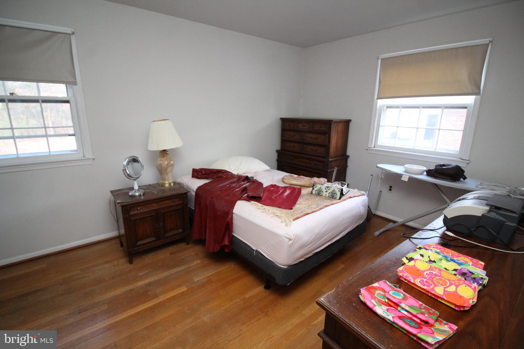 CALVERTON - Residential