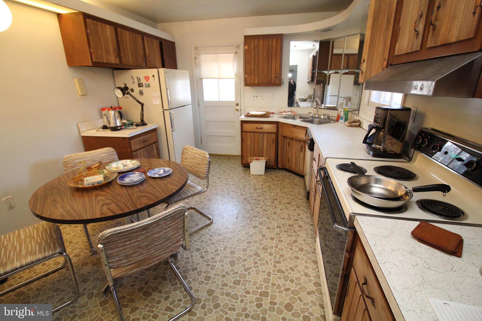 CALVERTON - Residential