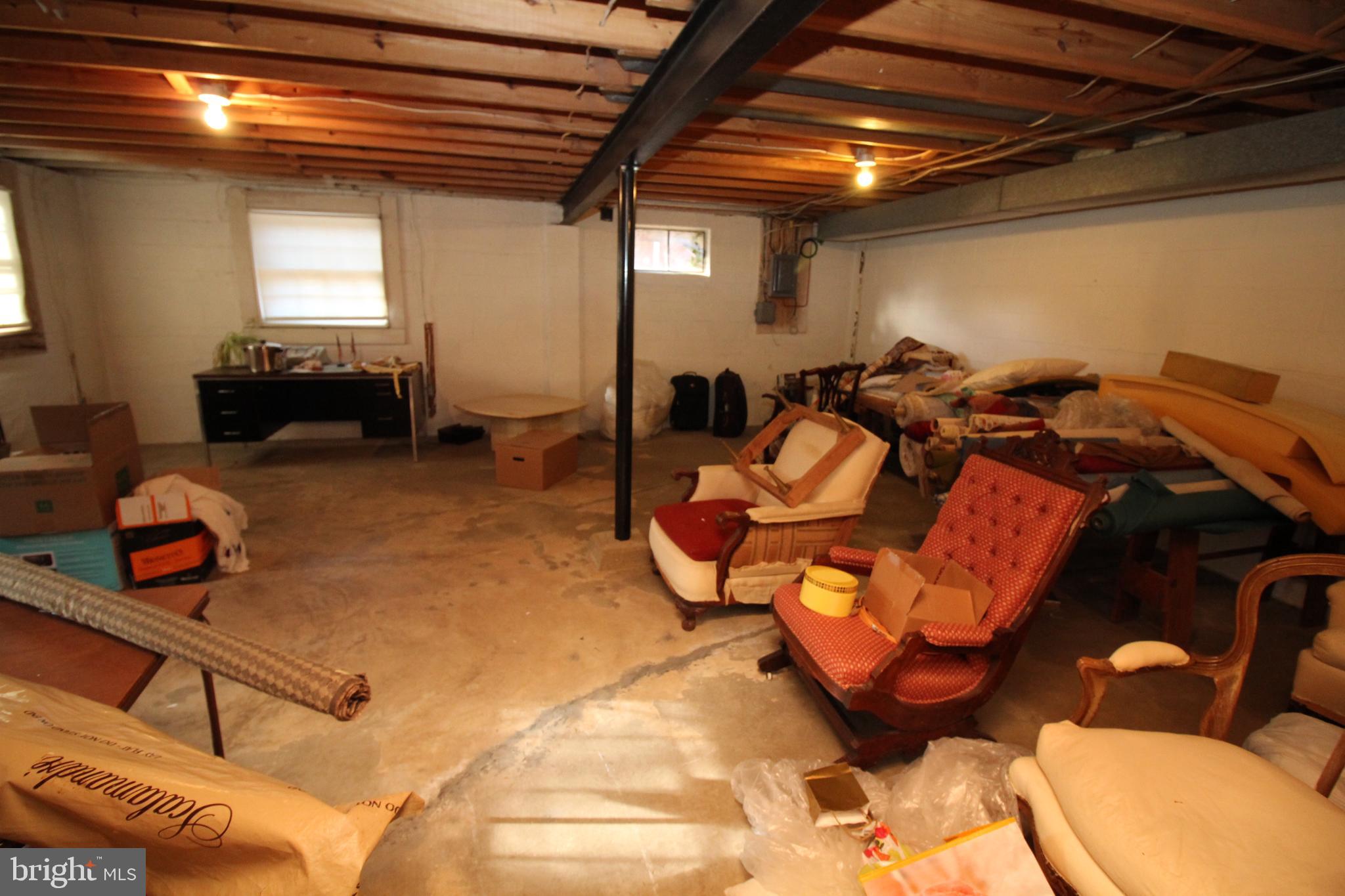 CALVERTON - Residential