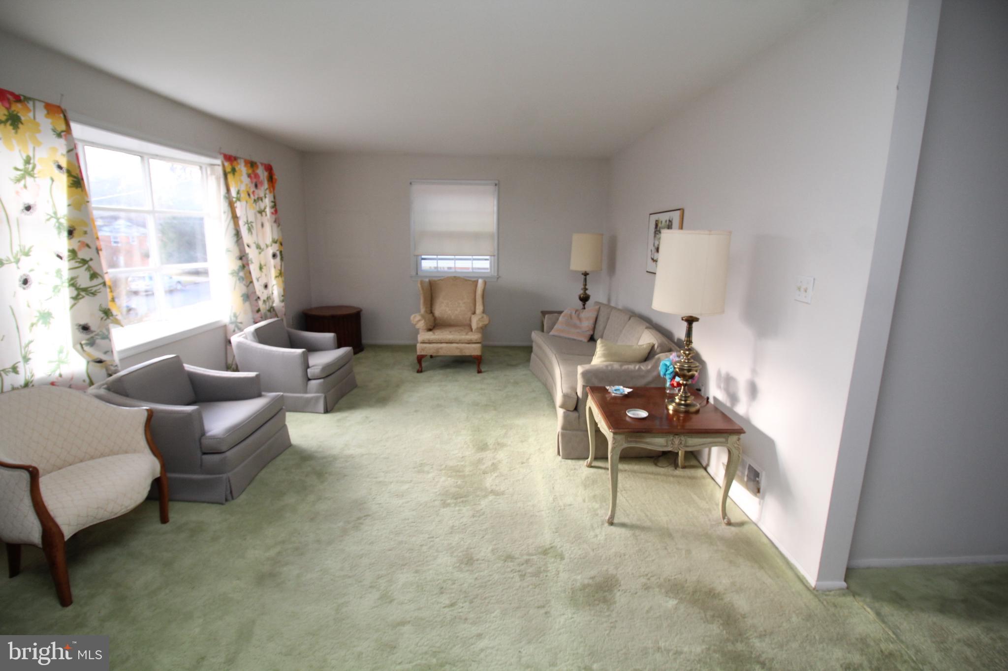 CALVERTON - Residential