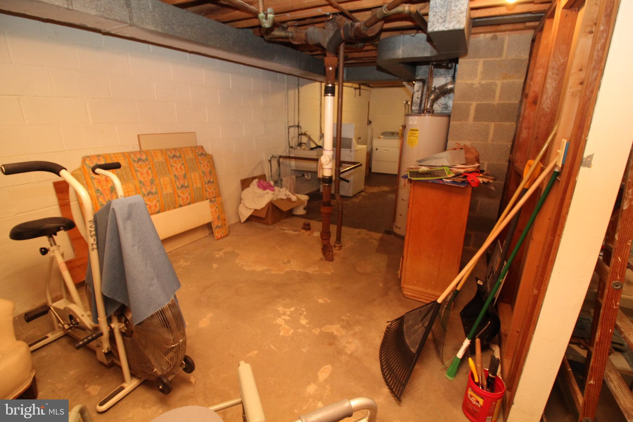 CALVERTON - Residential