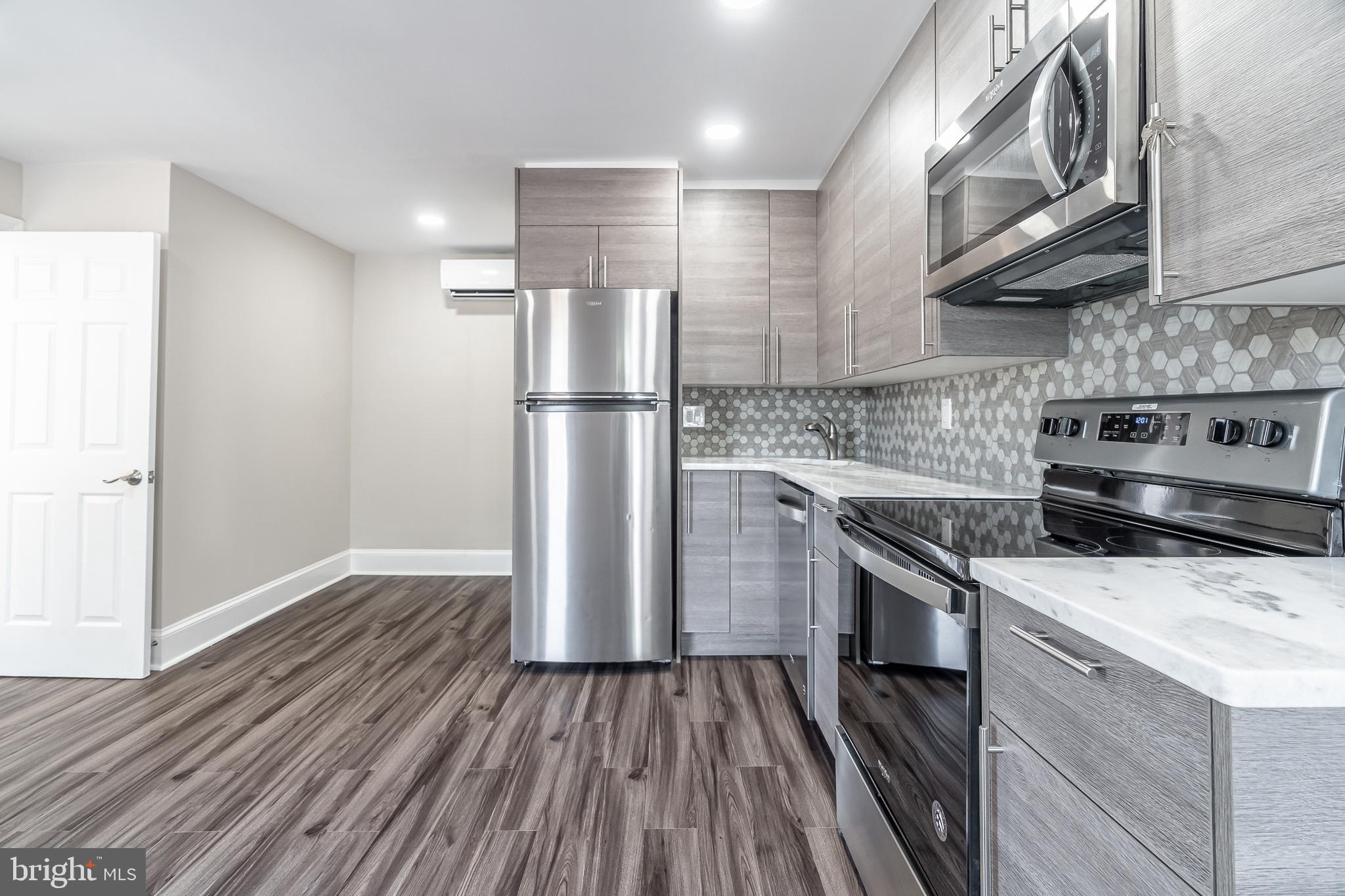 FAIRMOUNT - Residential Lease