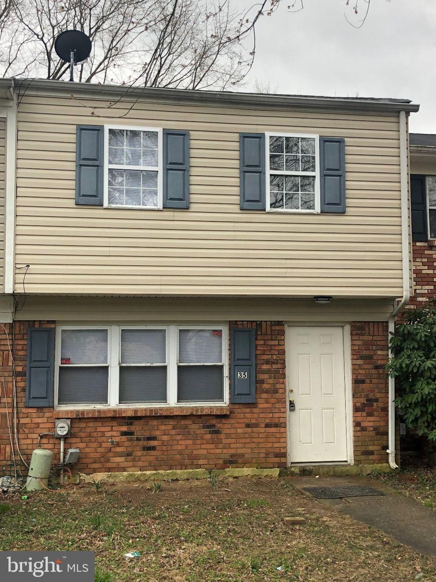 Superb three bedroom townhome with everything  nearly new!  Fresh paint, newer carpet, updated kitchen with 12x12 ceramic tile flooring, bonus room, fenced yard and more!!  Don't miss this gem!!