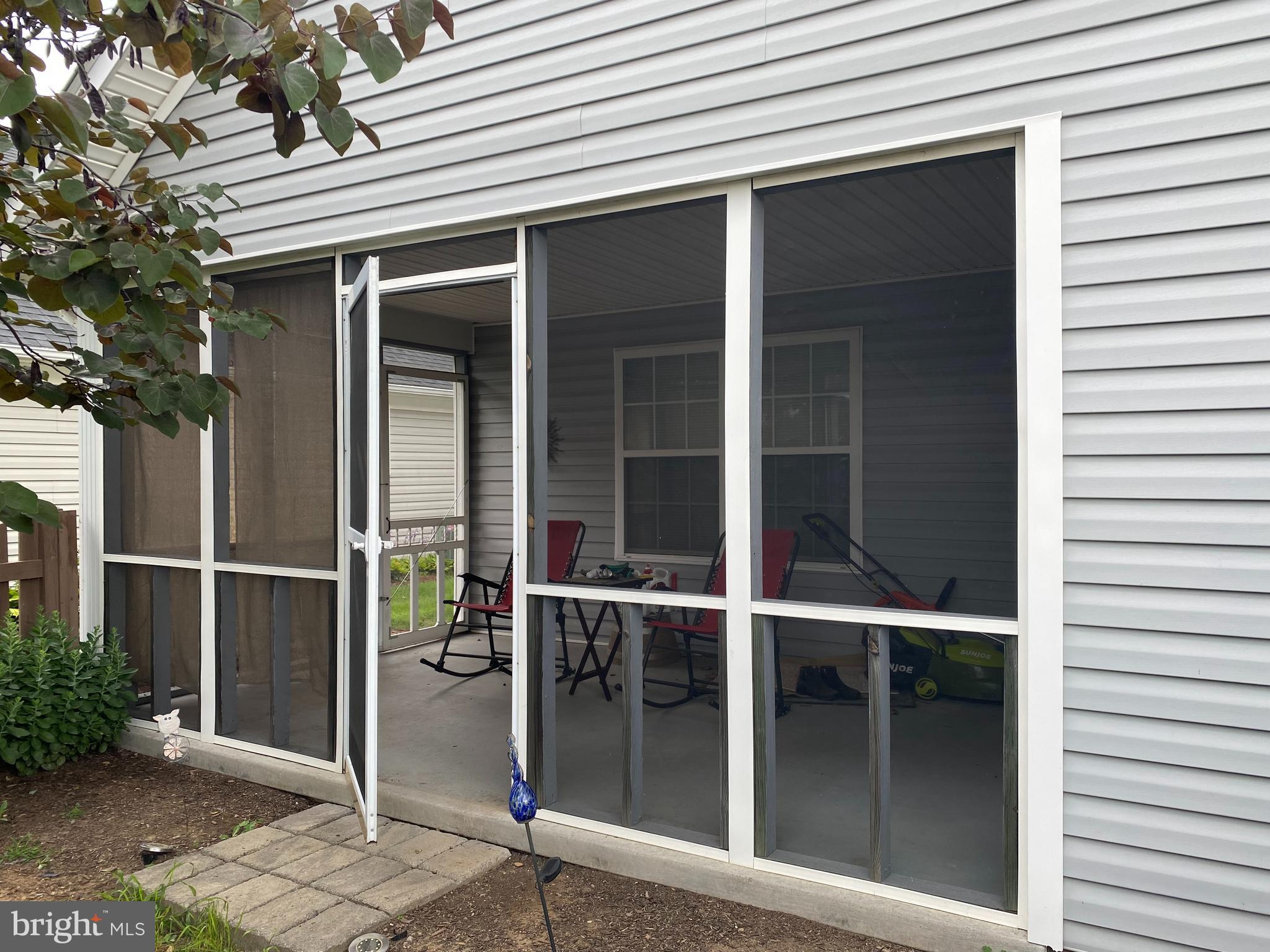 WOODBROOK VILLAGE - Residential Lease