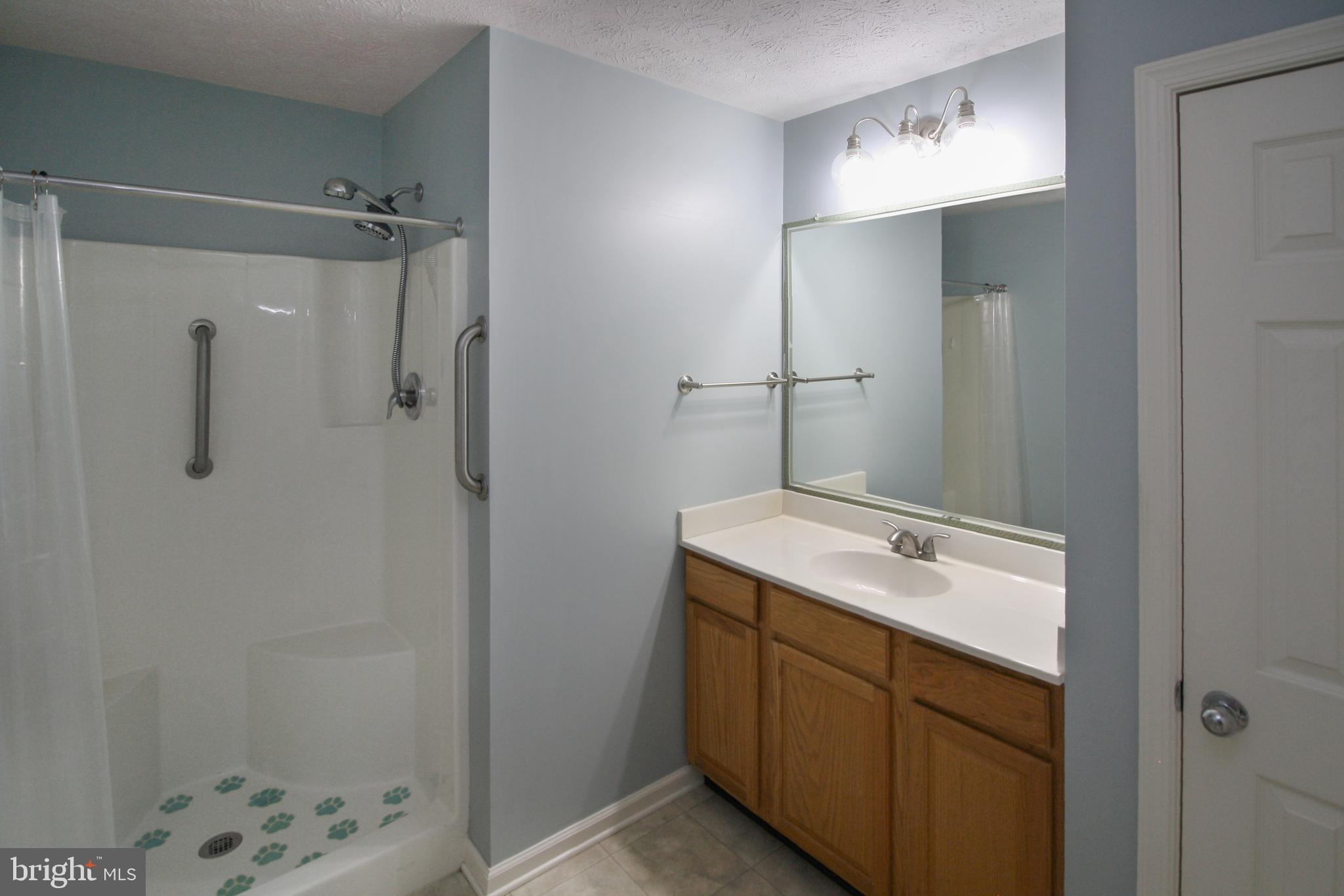 WOODBROOK VILLAGE - Residential Lease