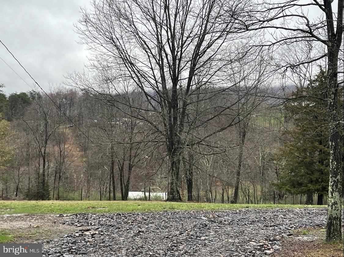 BELL HOLLOW ESTATES - Residential