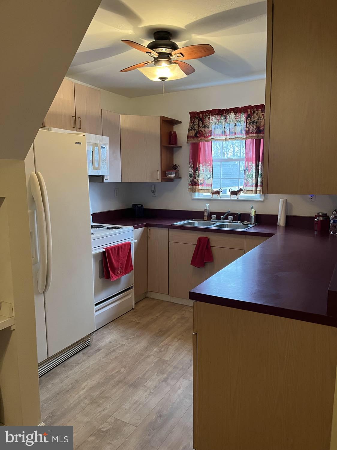 BELL HOLLOW ESTATES - Residential