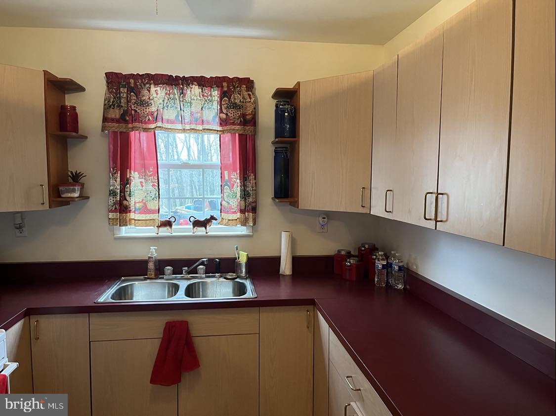 BELL HOLLOW ESTATES - Residential