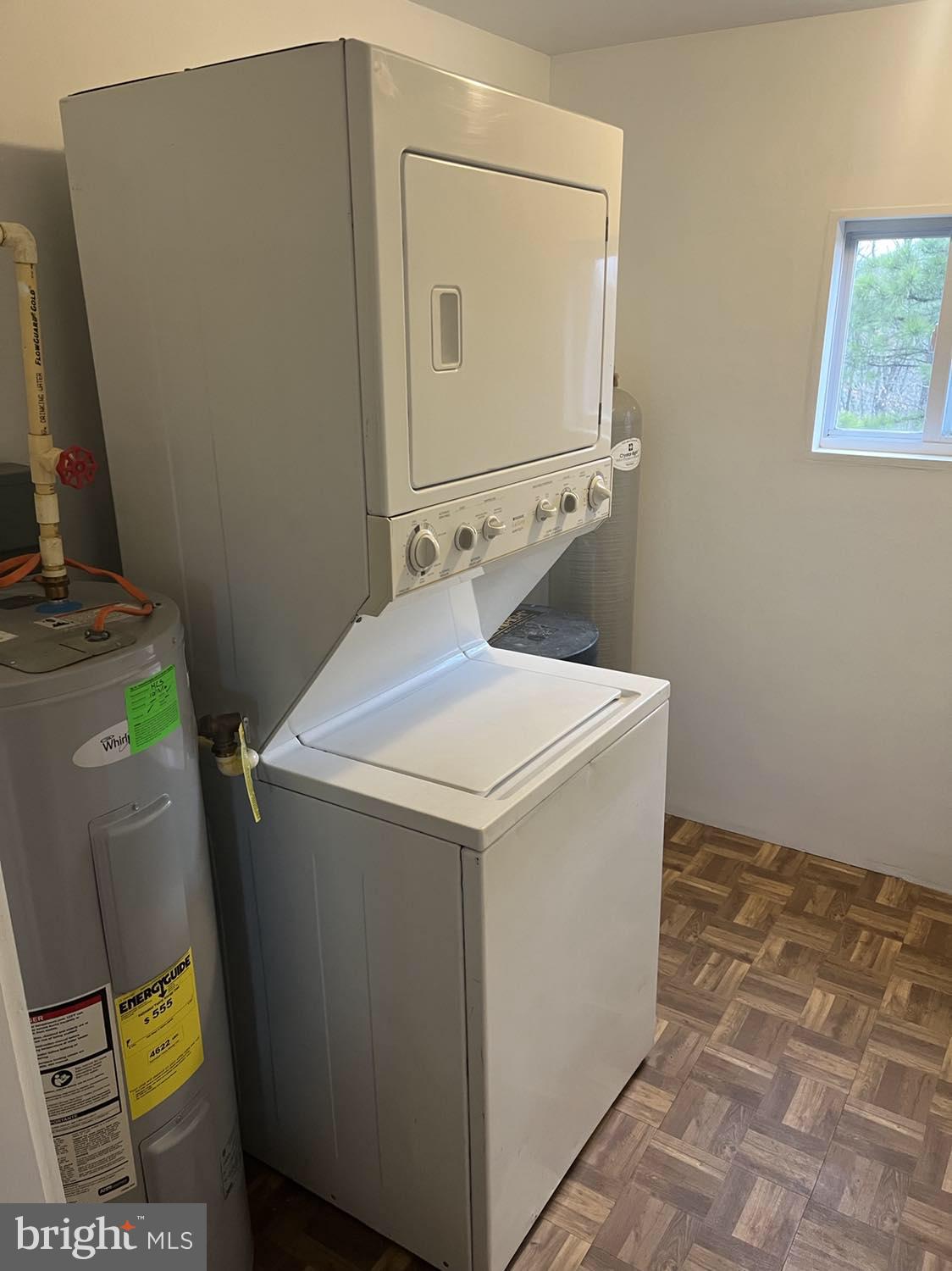 BELL HOLLOW ESTATES - Residential