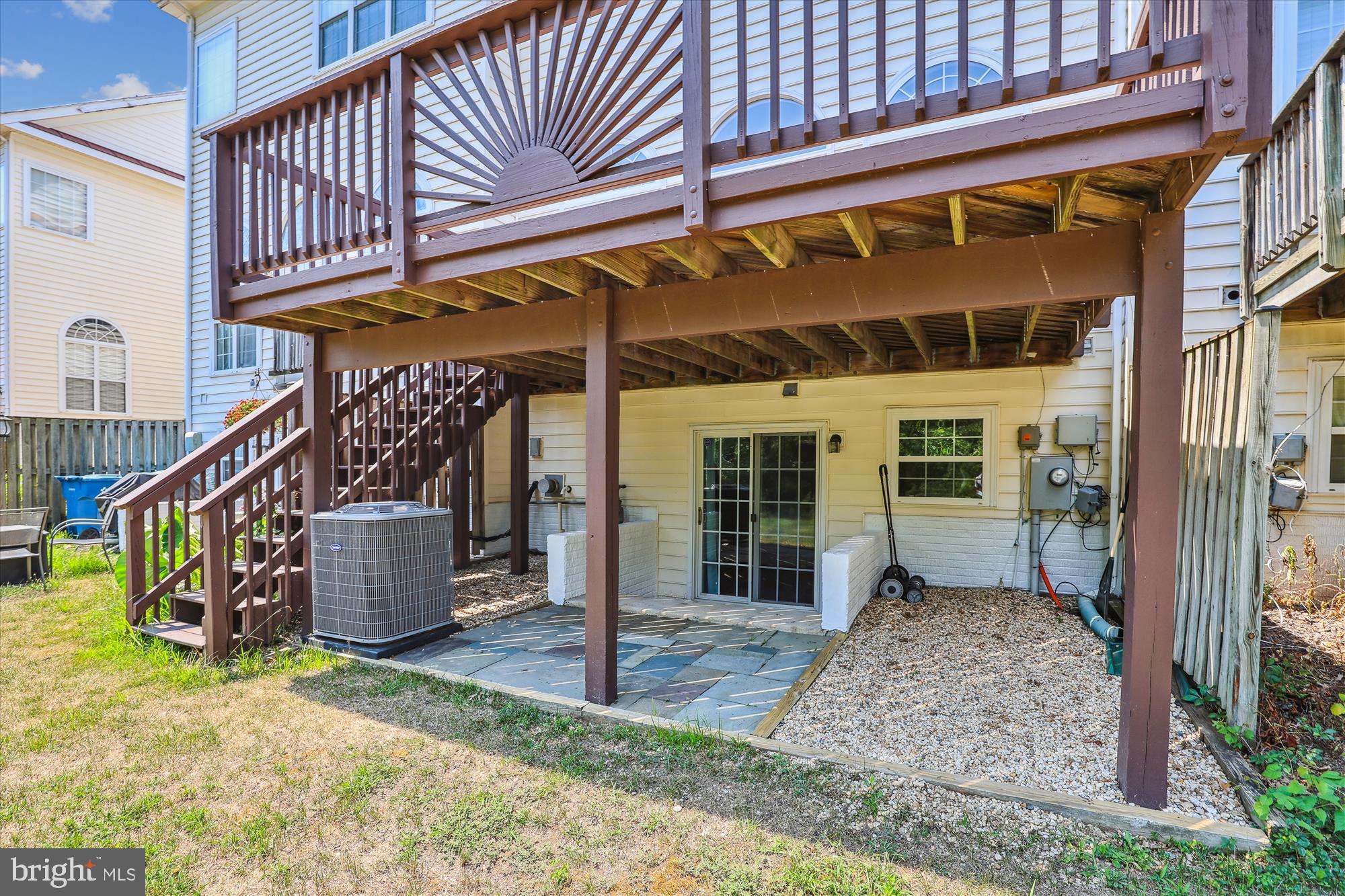 SOUTH RIDING - Residential