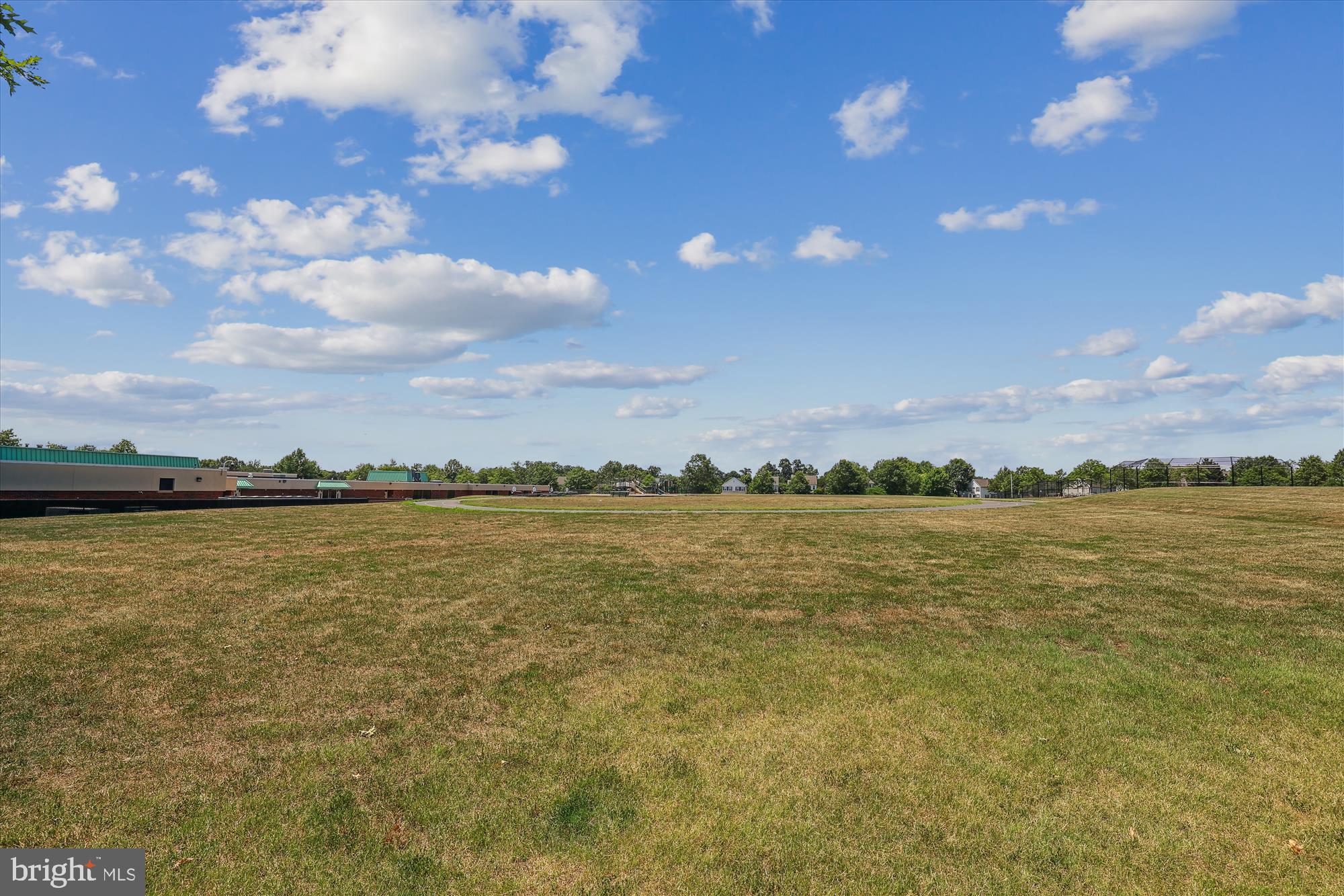 SOUTH RIDING - Residential