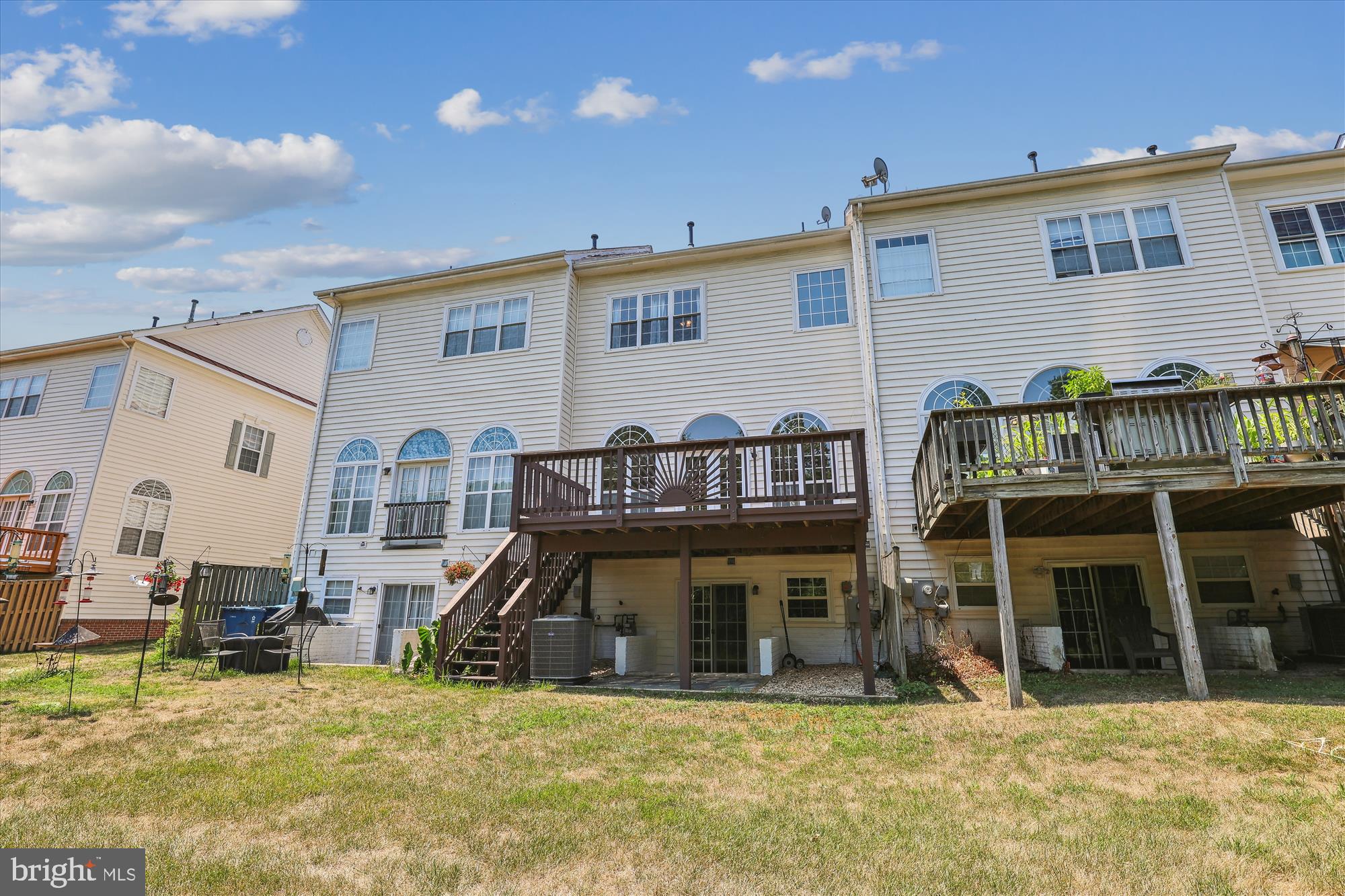 SOUTH RIDING - Residential