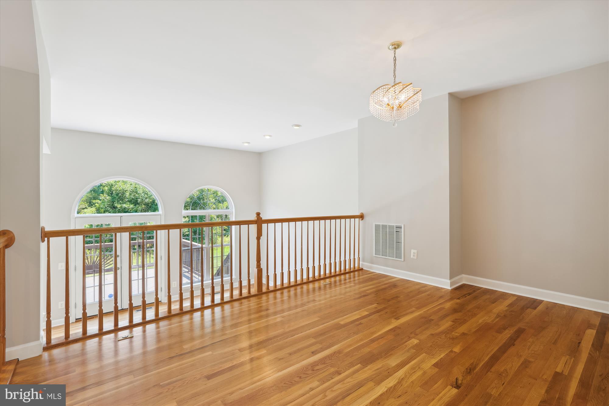 SOUTH RIDING - Residential