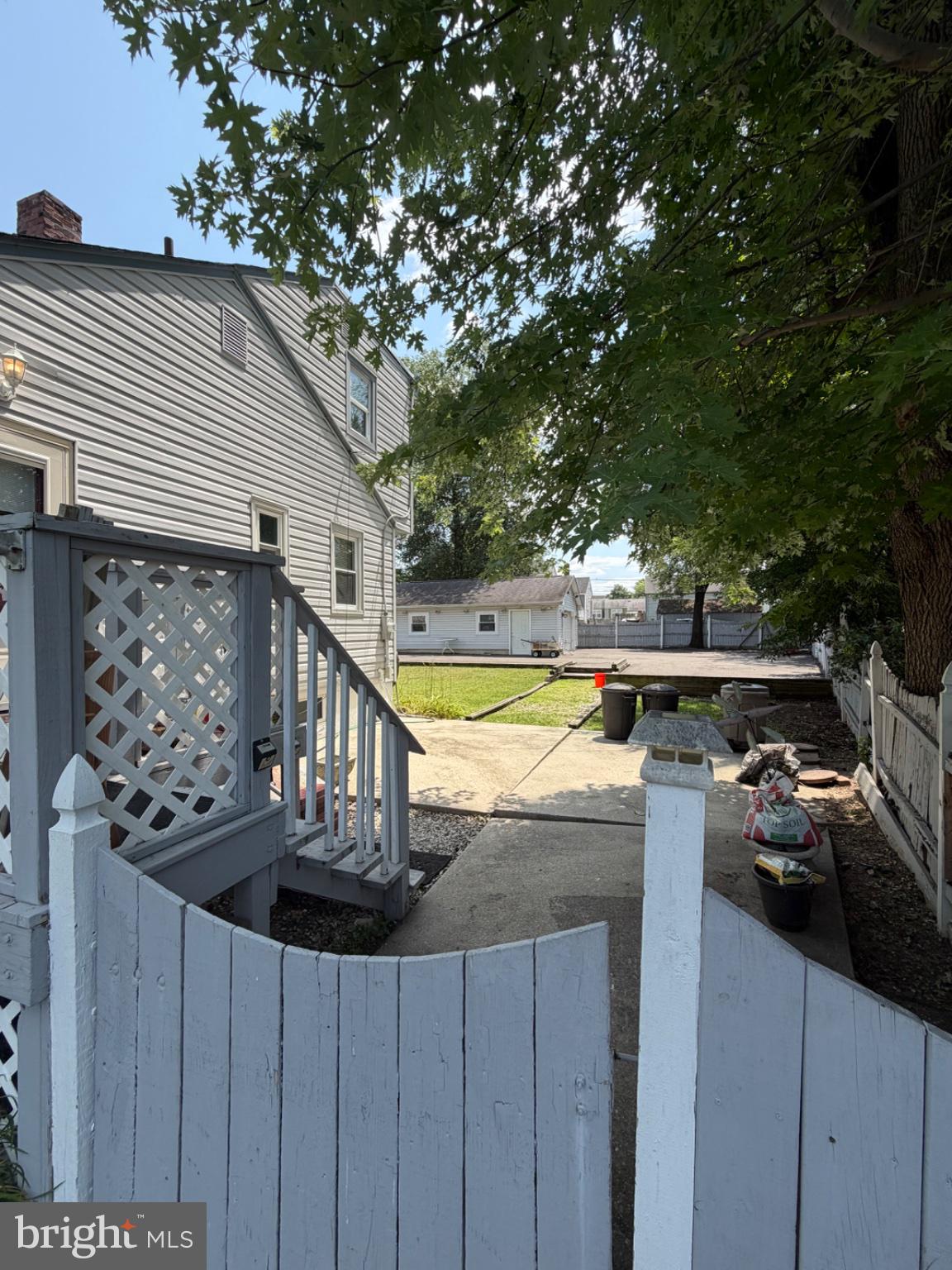71 WARREN AVENUE