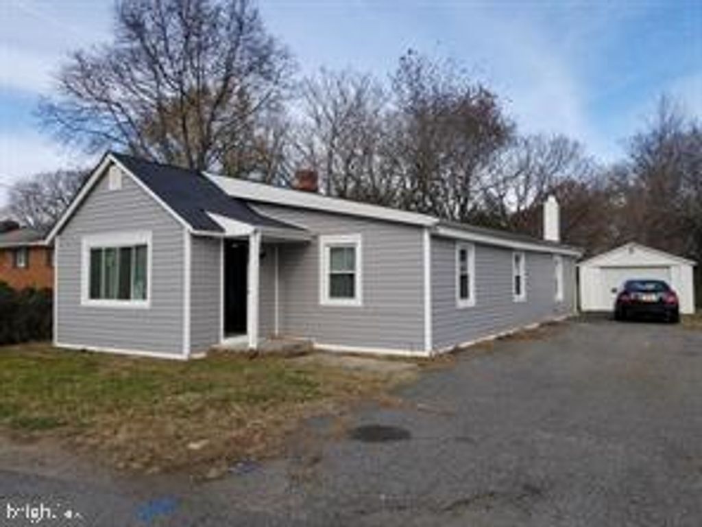Photo of 7810 Pats Lane, FORT WASHINGTON, MD 20744 (MLS # MDPG2181130)