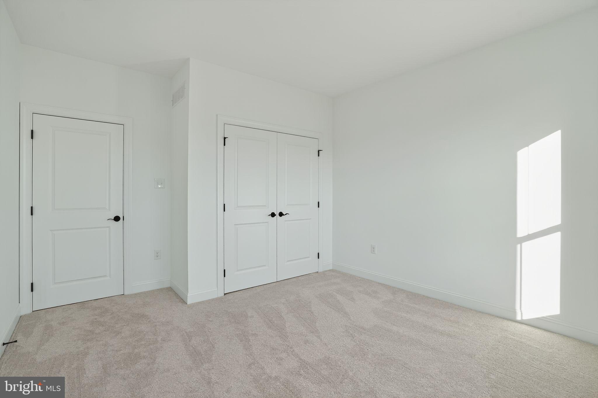THE MEADOWS AT LONGVIEW - Residential