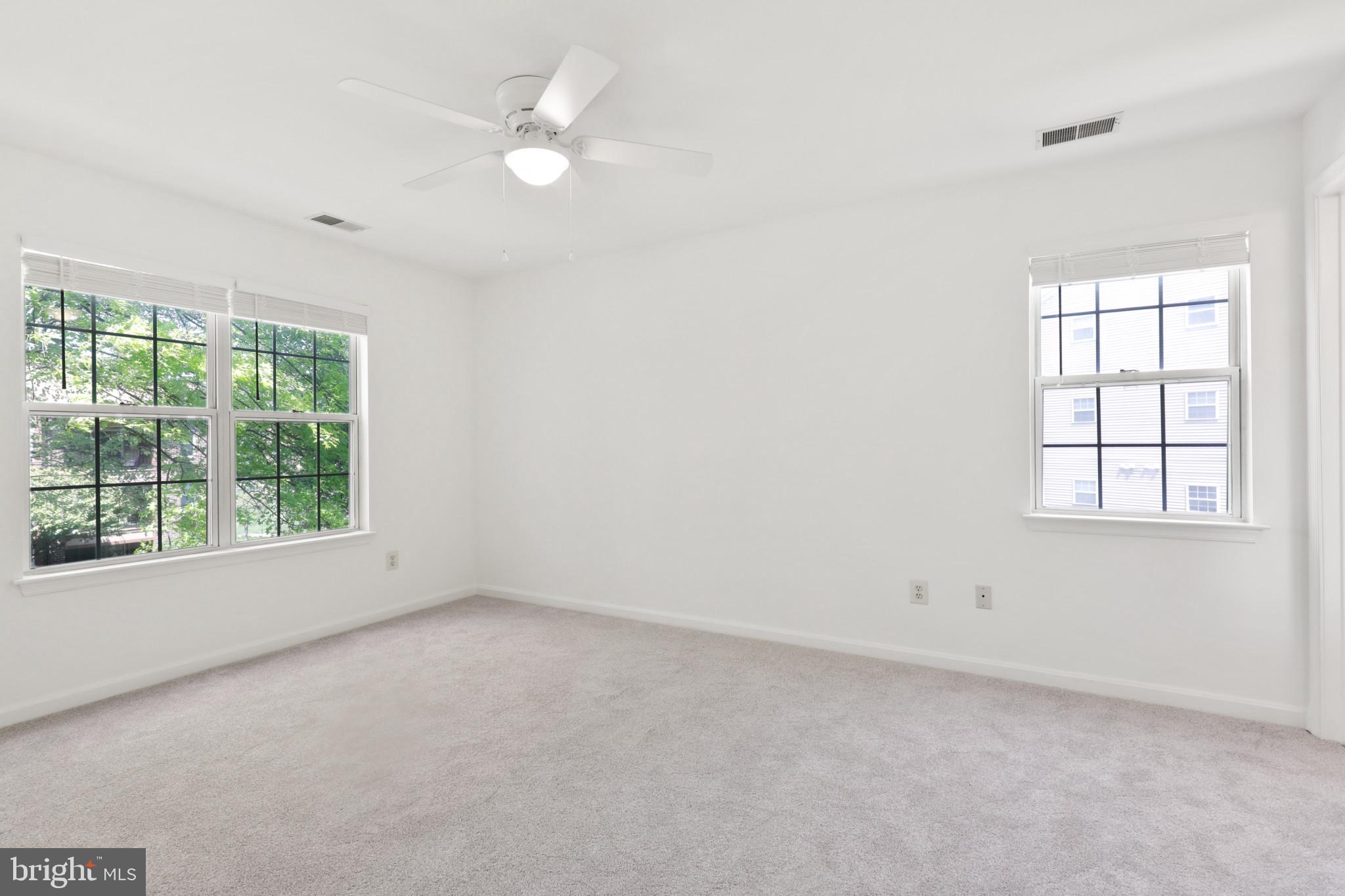 FALLS GABLE - Residential