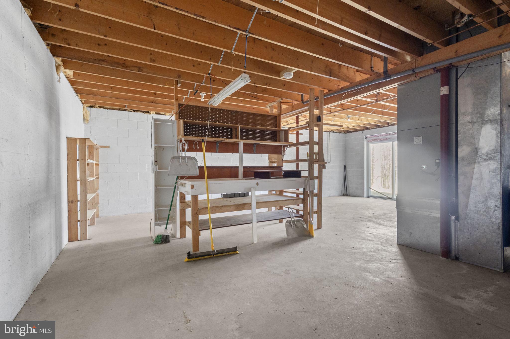 JEFFERSON ESTATES - Residential