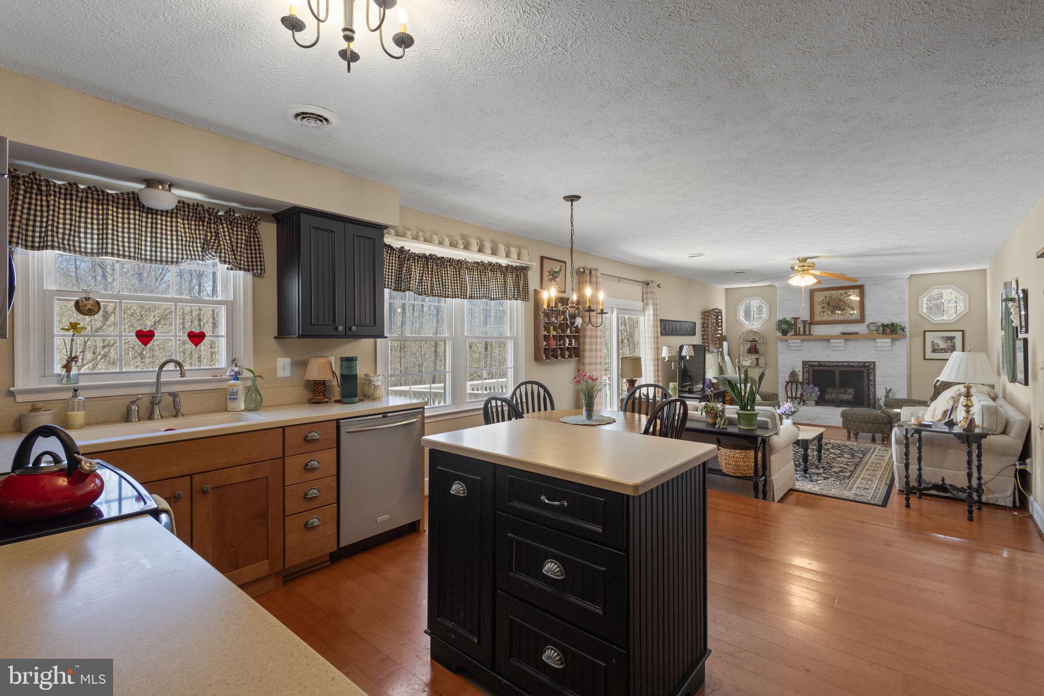 JEFFERSON ESTATES - Residential