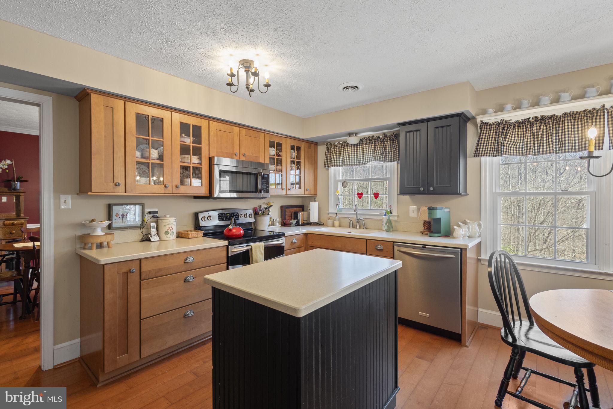 JEFFERSON ESTATES - Residential