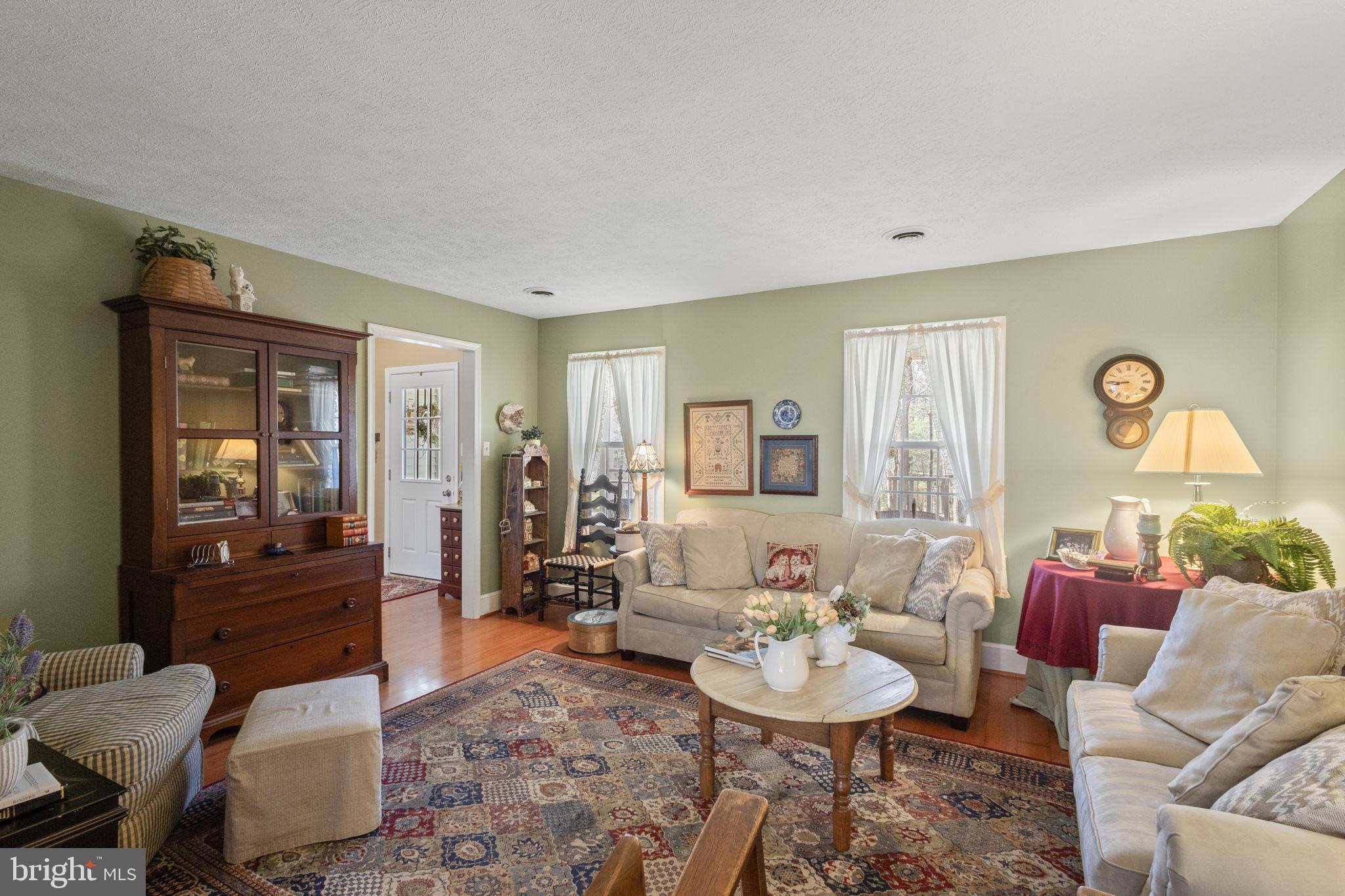 JEFFERSON ESTATES - Residential